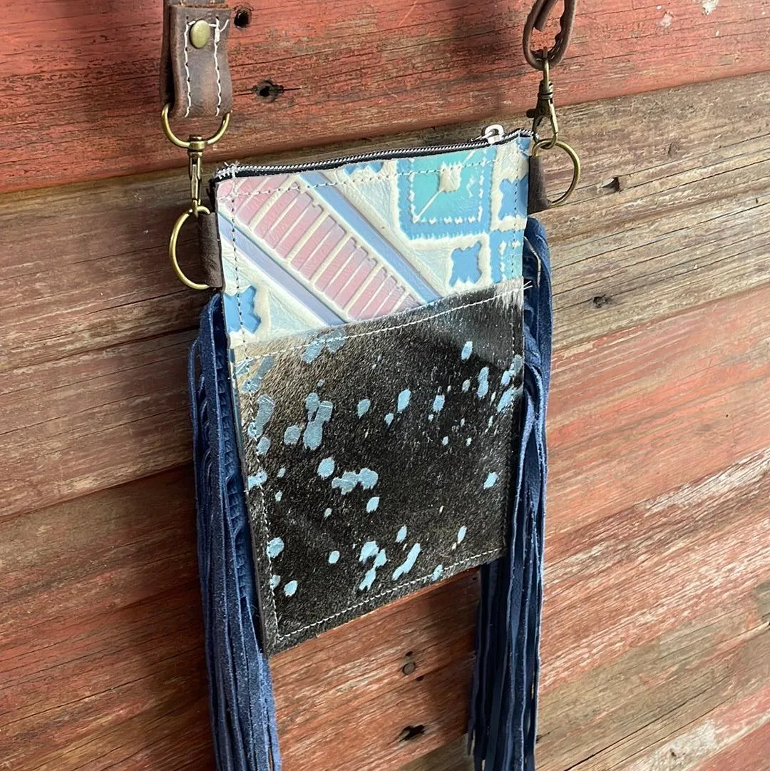 022 Carrie - Baby Blue Acid w/ Encanto Navajo