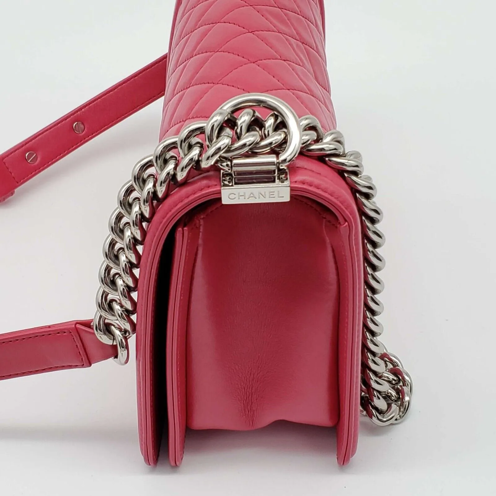 100% Authentic CHANEL Boy Leather Shoulder Bag 2550-080524