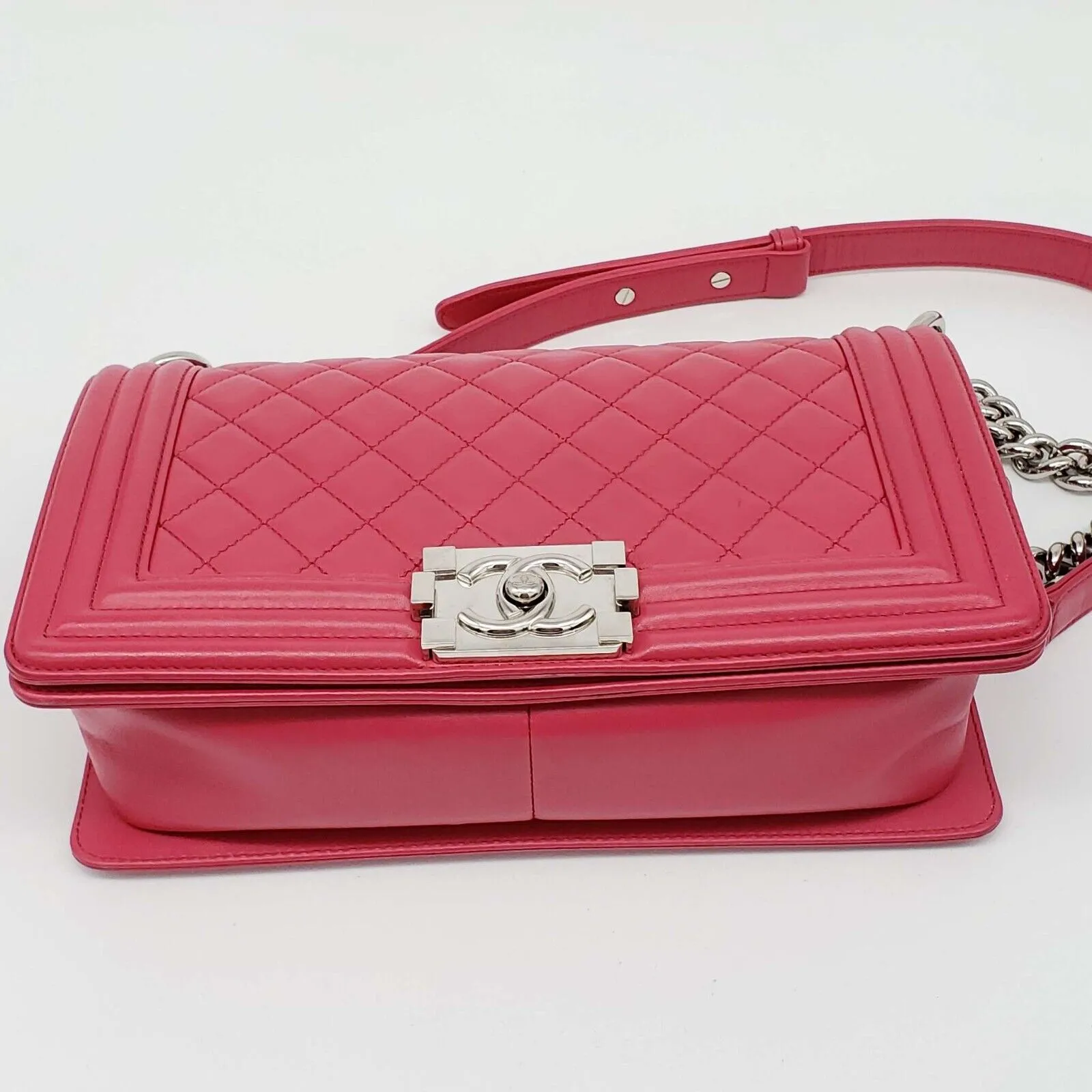 100% Authentic CHANEL Boy Leather Shoulder Bag 2550-080524