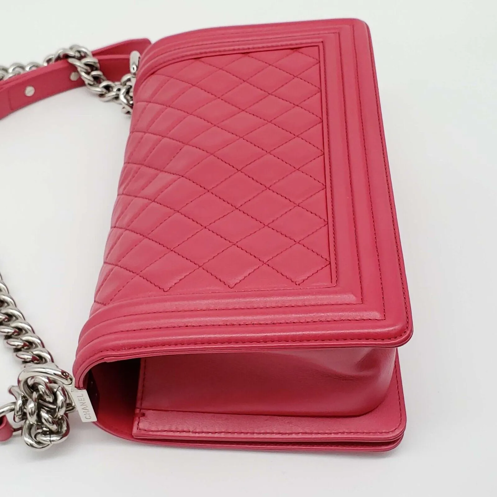 100% Authentic CHANEL Boy Leather Shoulder Bag 2550-080524