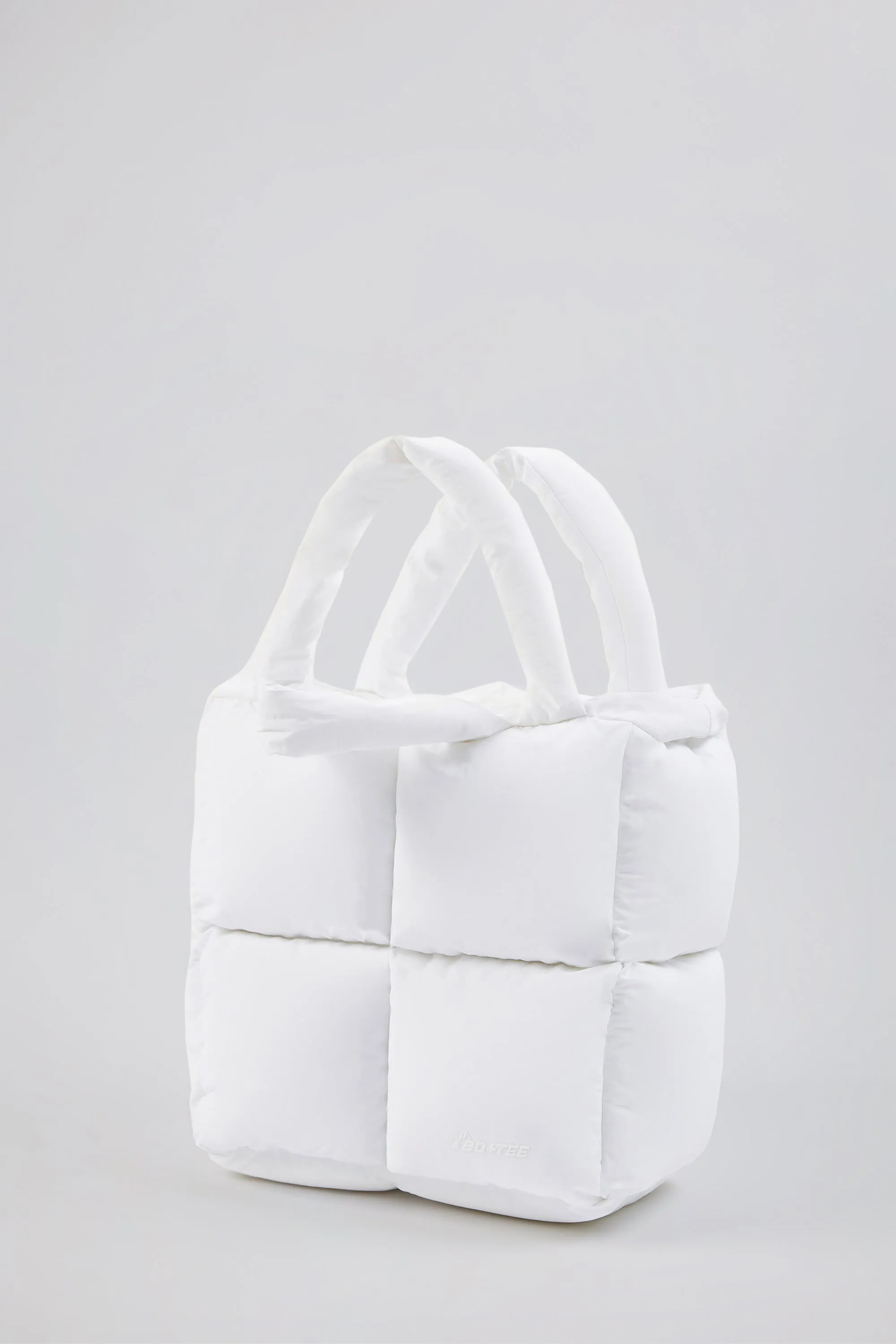 Arctic - Quilted Puffer Bag in White