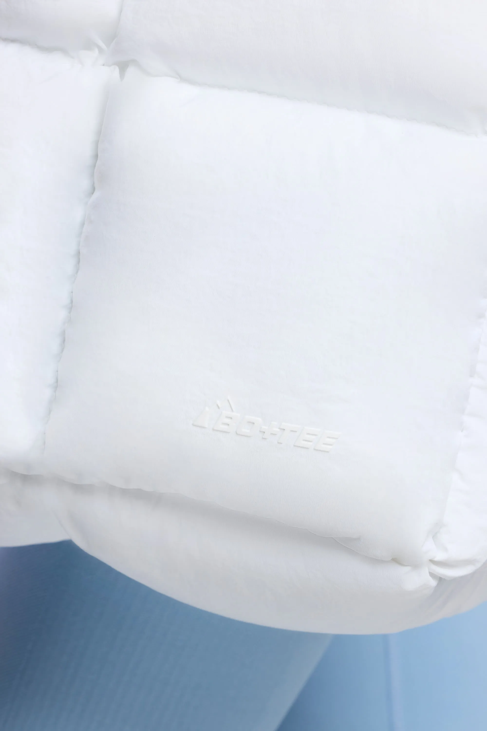 Arctic - Quilted Puffer Bag in White