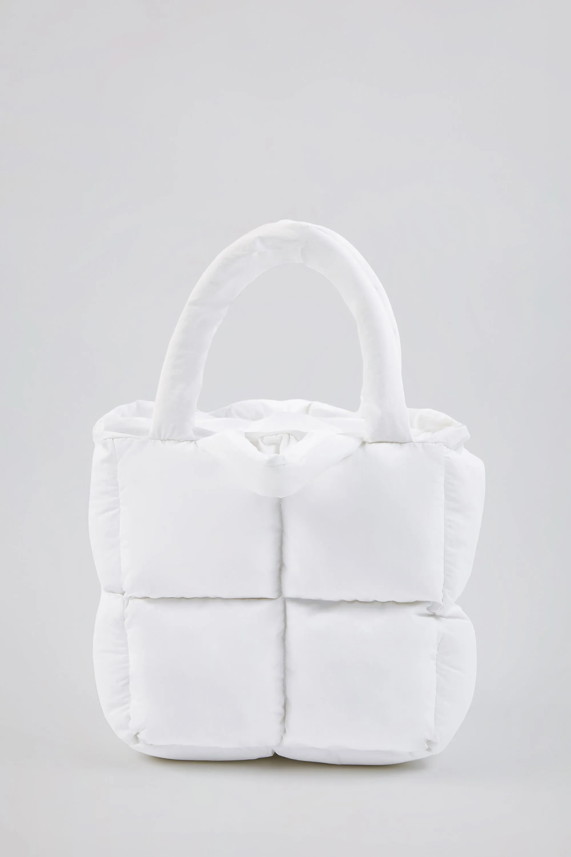 Arctic - Quilted Puffer Bag in White