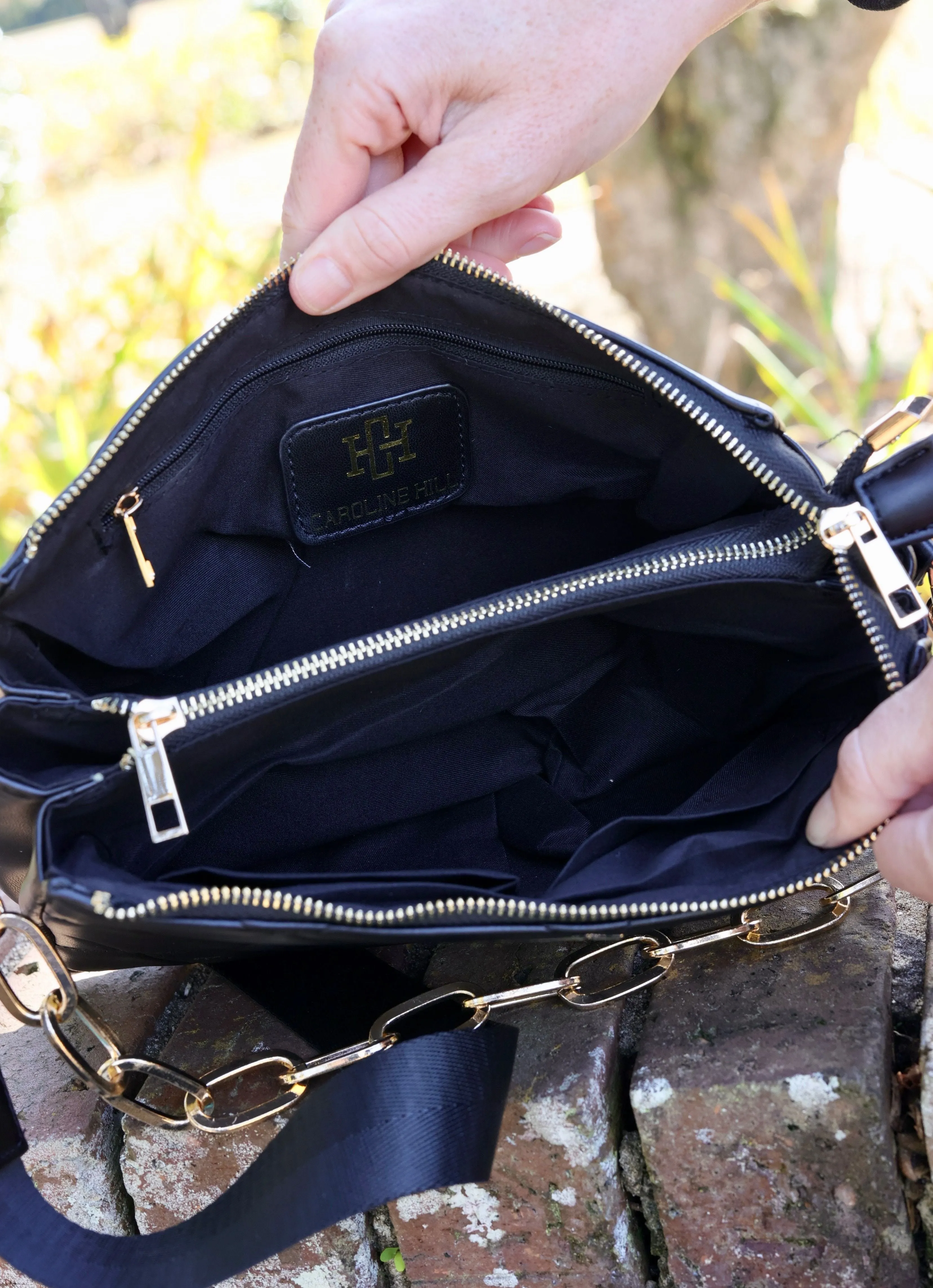 Ariana Crossbody Black Quilted LD