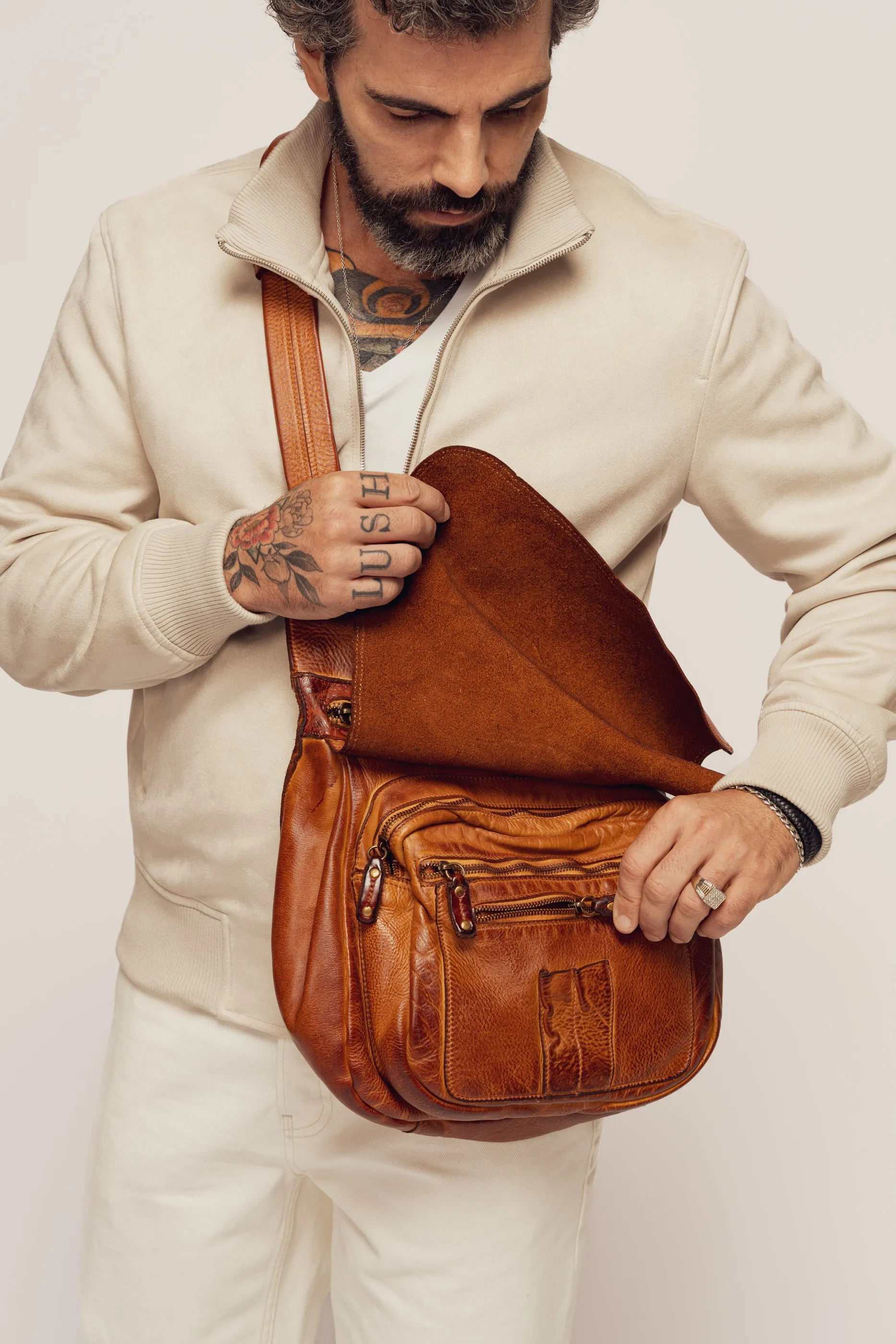 BAYSIDE84 Crossbody Saddle Bag - Cognac