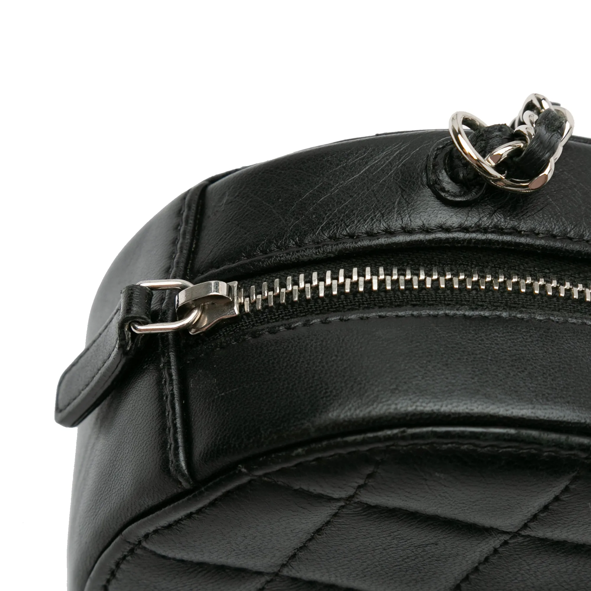CC Quilted Lambskin Round Clutch with Chain