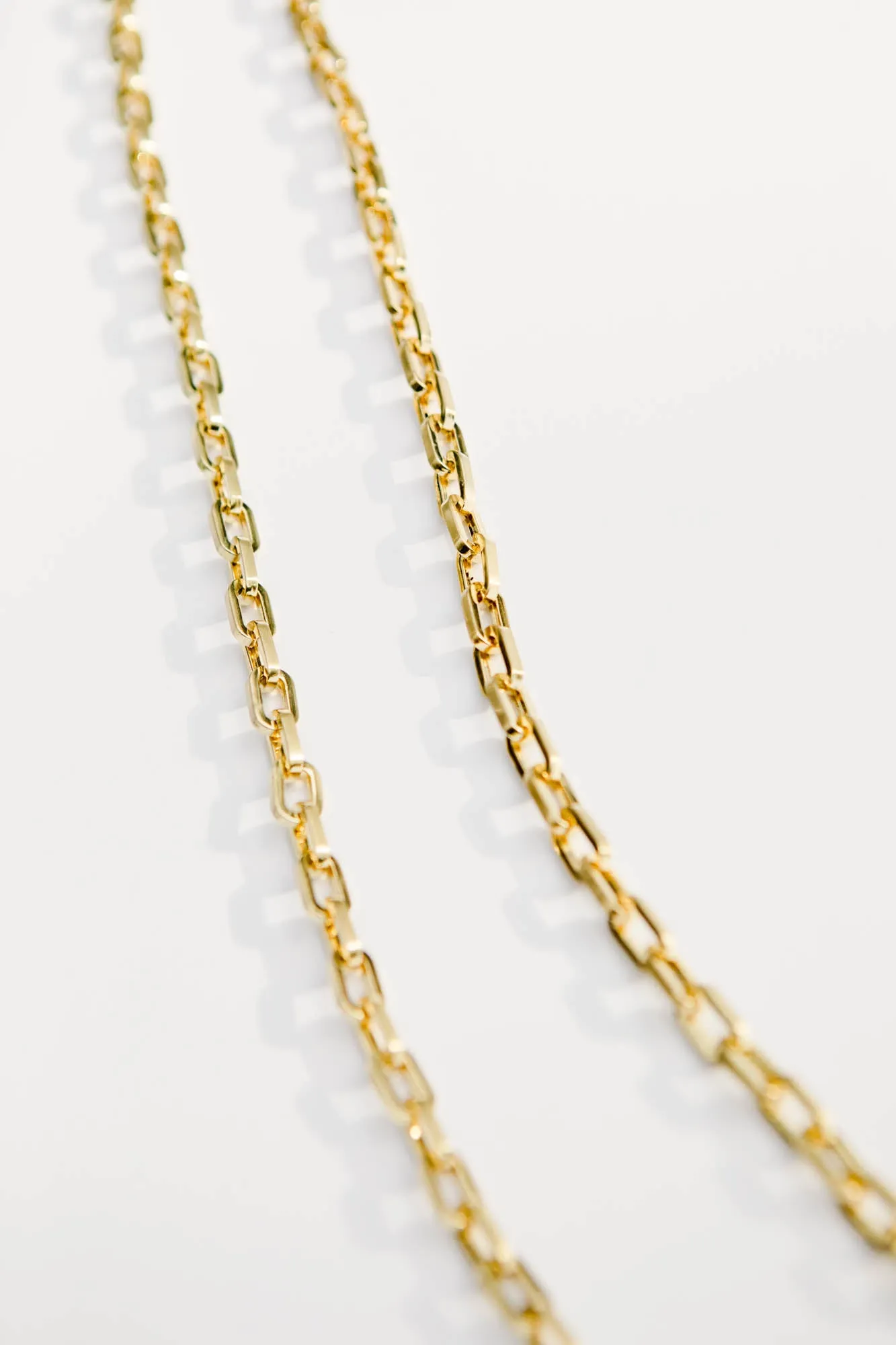 CHAIN STRAP