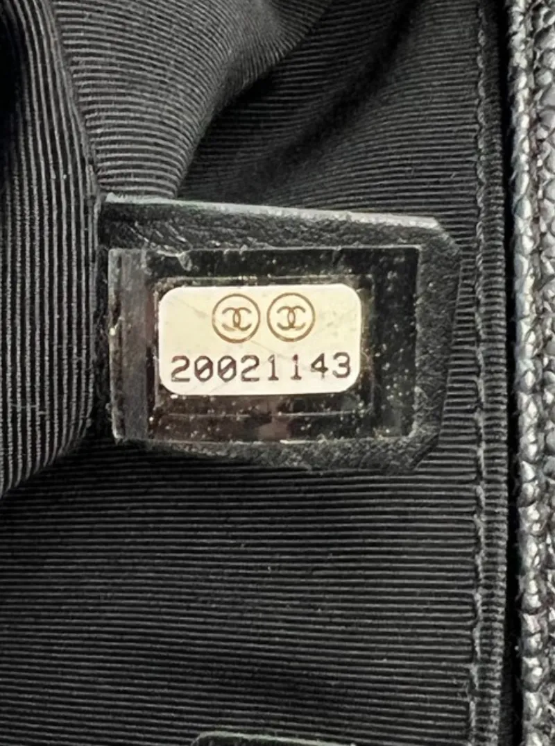 Chanel Caviar Leather Boy Medium in Black