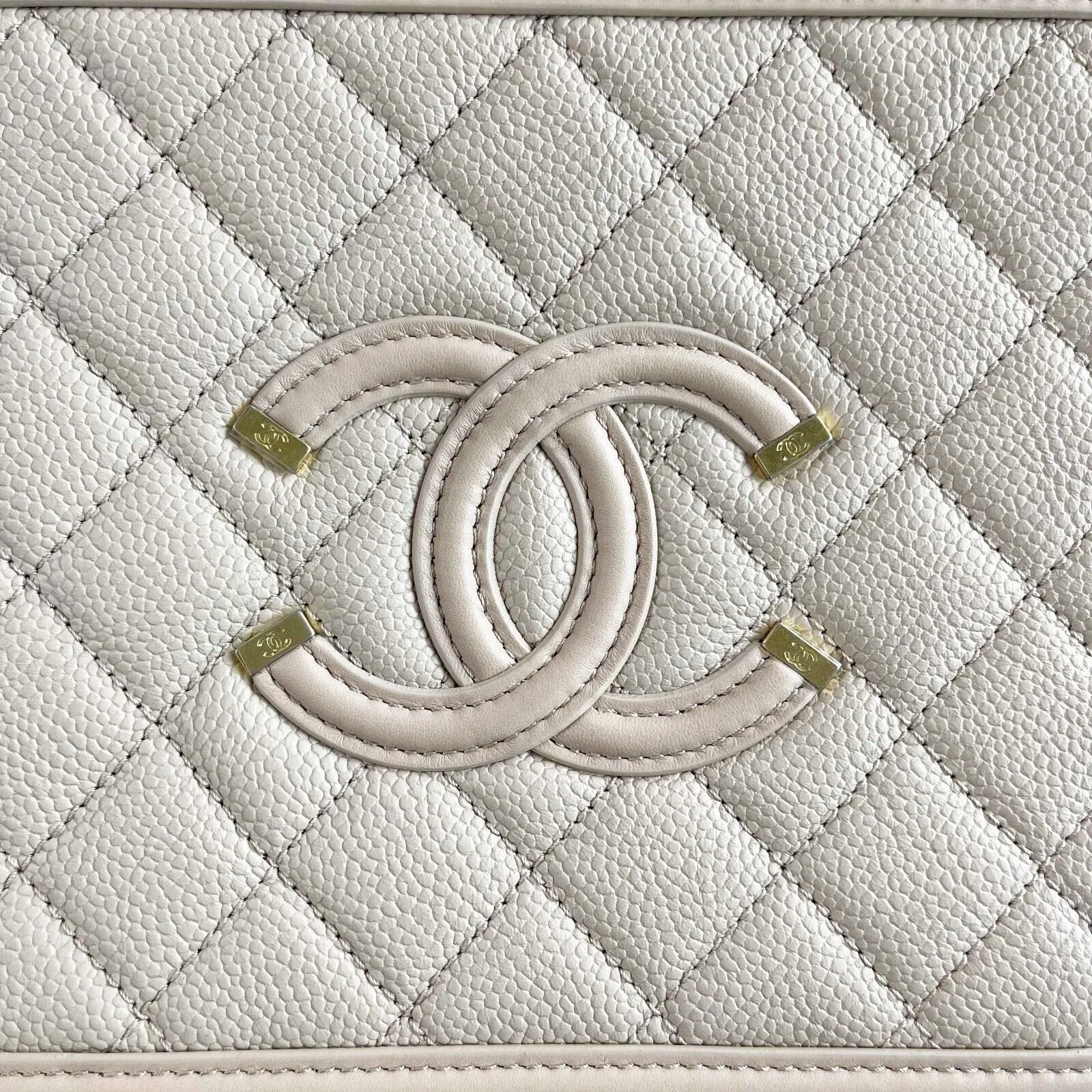 Chanel Excellent CC Filigree Vanity Case Medium Pink Beige Crossbody Handbag