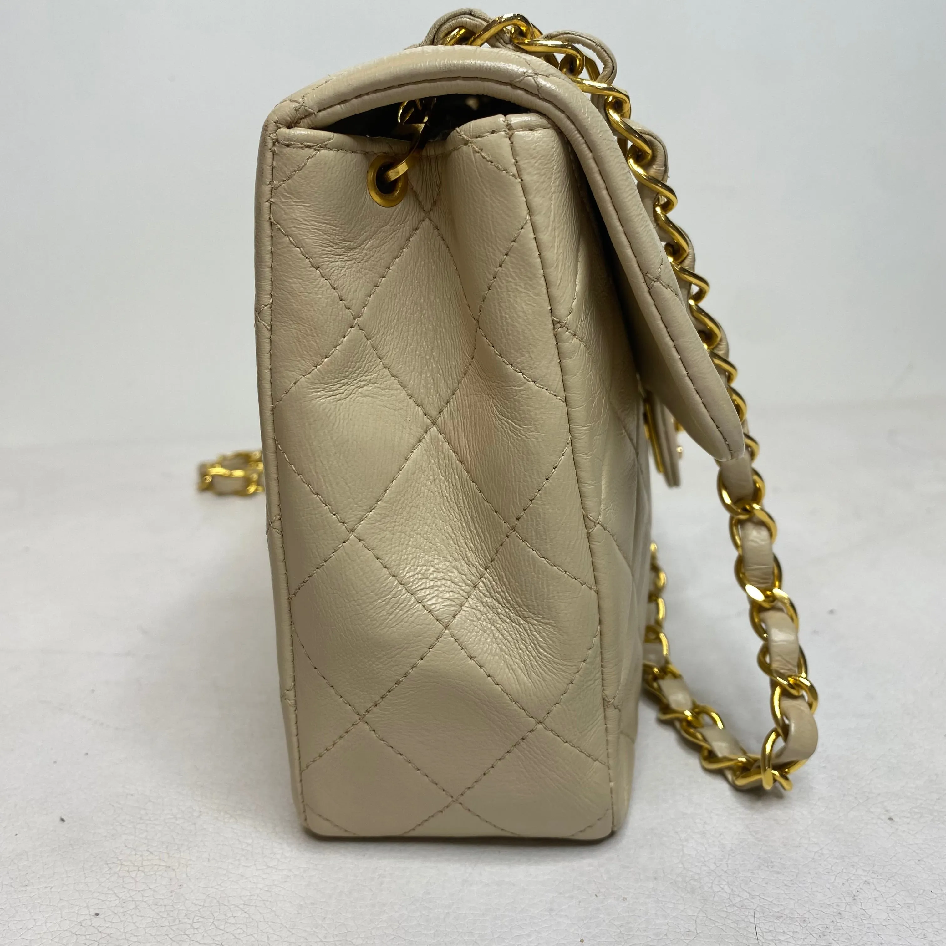 CHANEL Matelasse Crossbody Shoulder Bag Light Beige/Gold Lambskin Leather