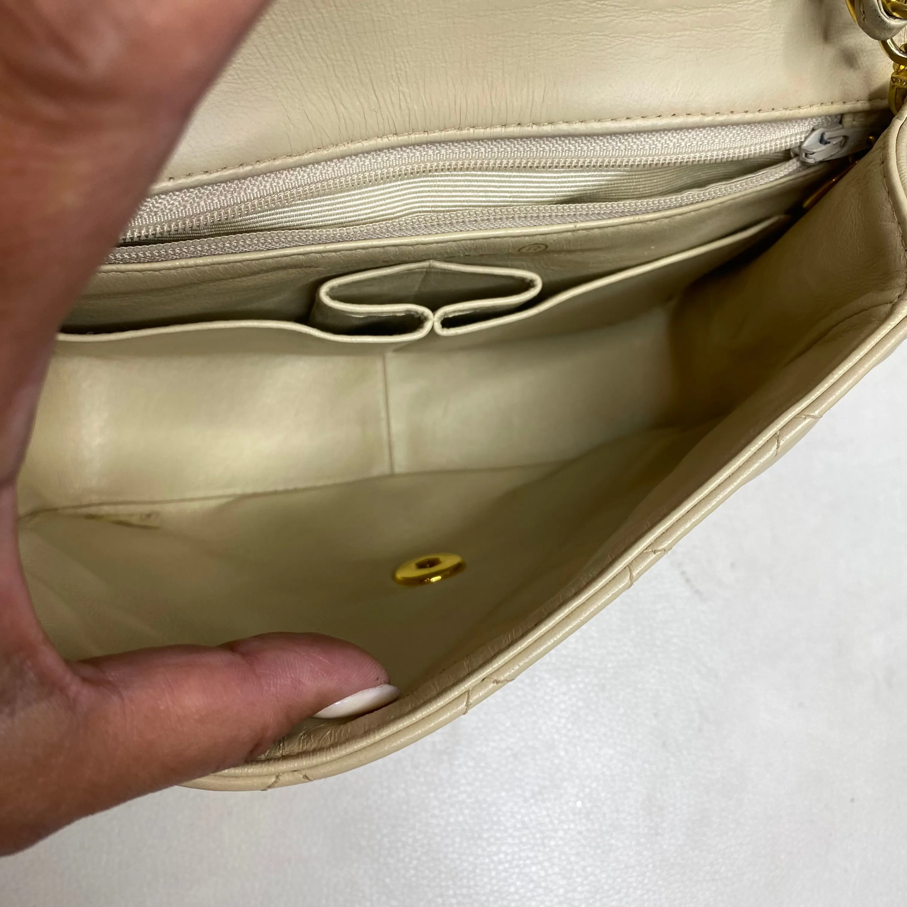 CHANEL Matelasse Crossbody Shoulder Bag Light Beige/Gold Lambskin Leather