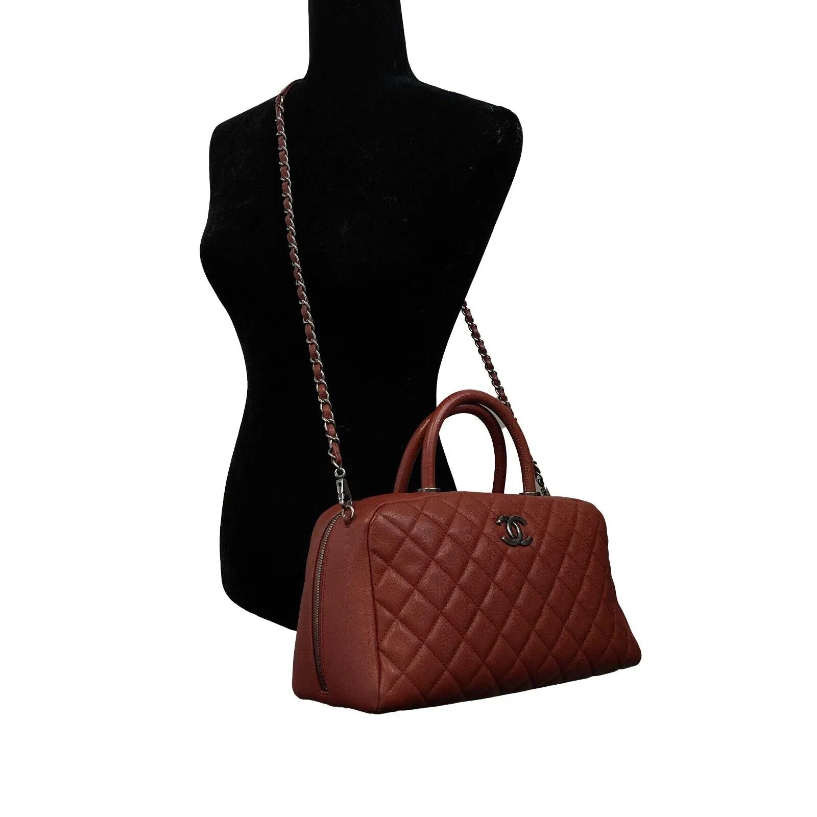 CHANEL - Sac Bowling Bag in Red Caviar Leather - Top Handle W/ Shoulder Strap