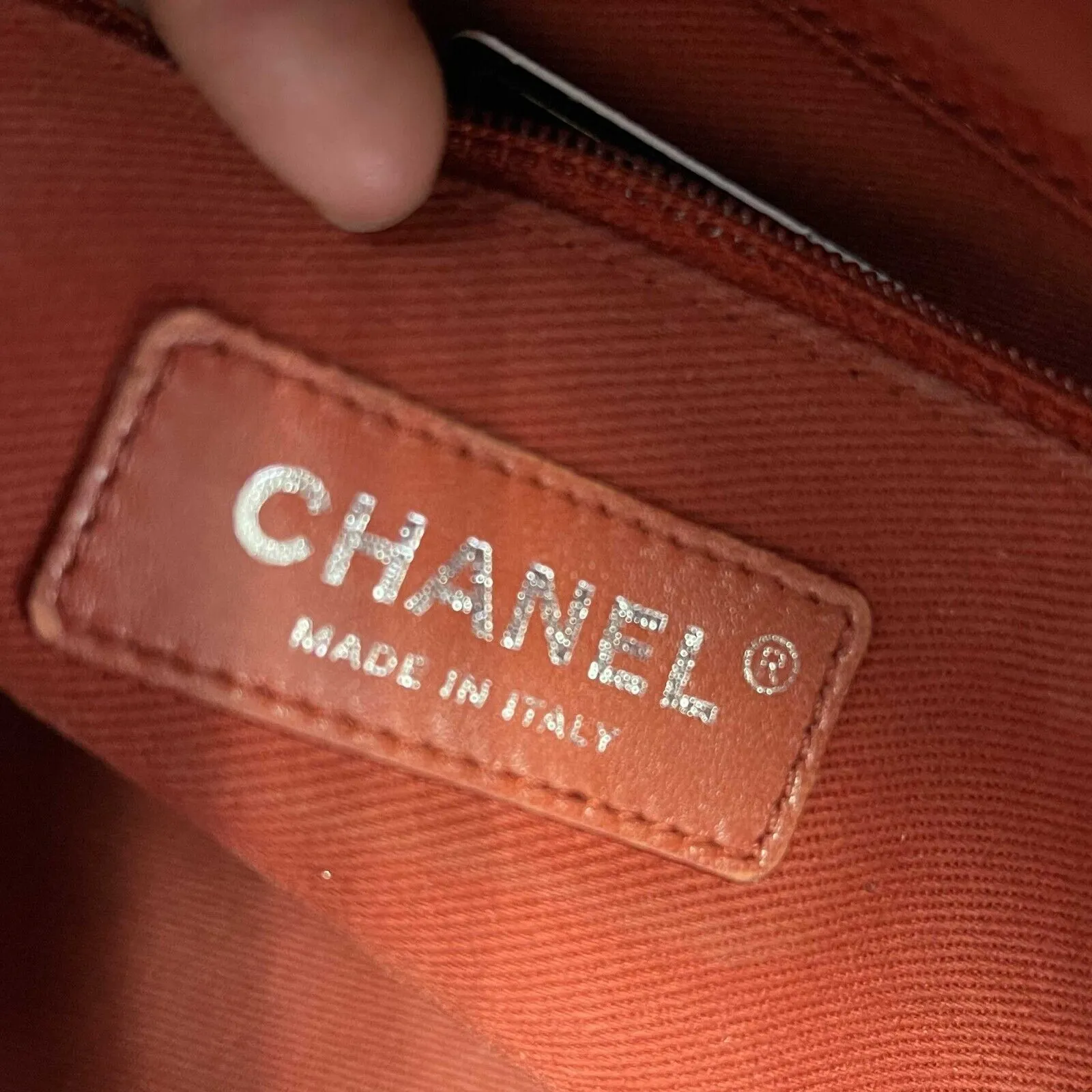 CHANEL - Sac Bowling Bag in Red Caviar Leather - Top Handle W/ Shoulder Strap