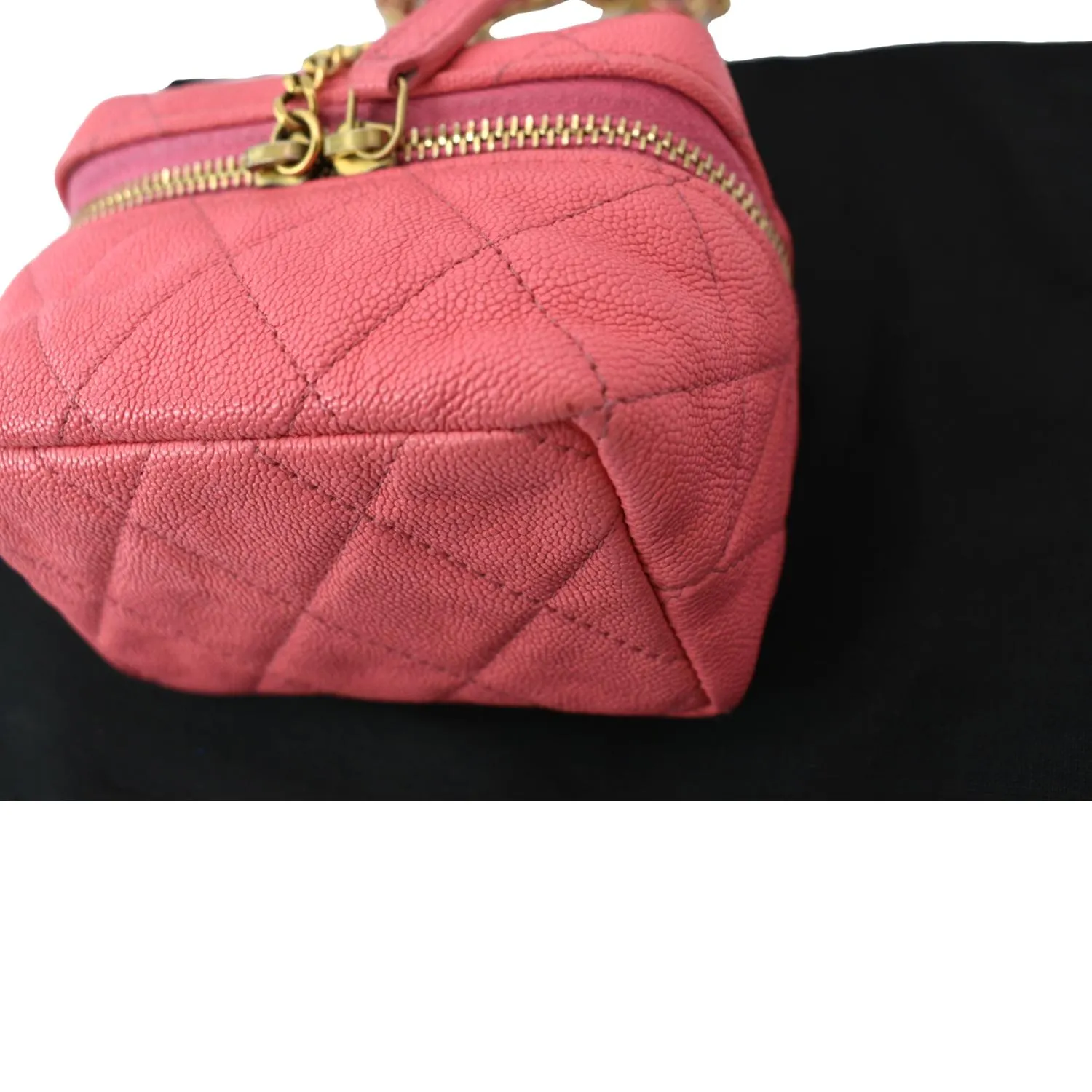 CHANEL Vanity Case Small Leather Crossbody Bag Pink