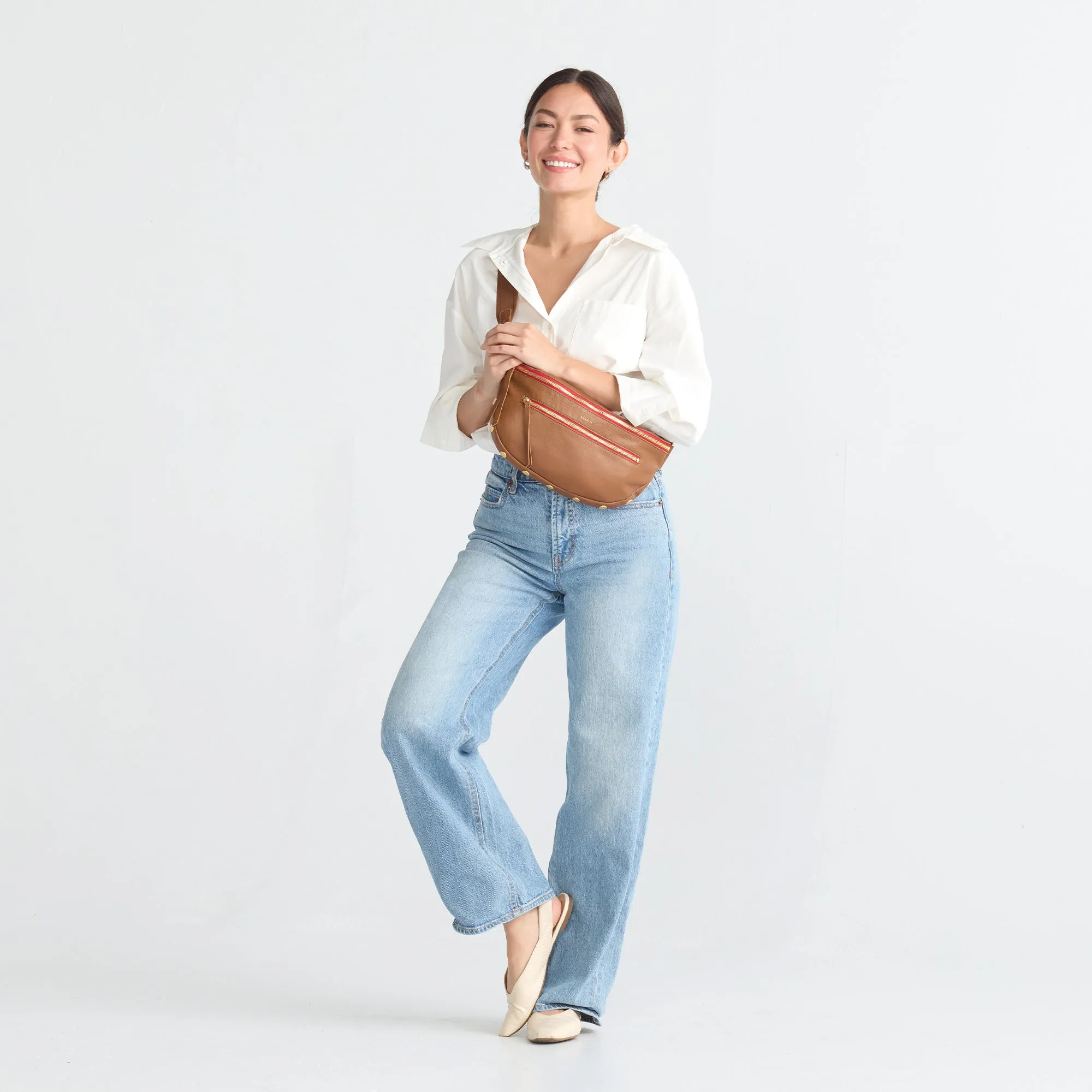 Charles Crossbody | Mahogany Pebble/Brushed Gold Red Zip | Lrg