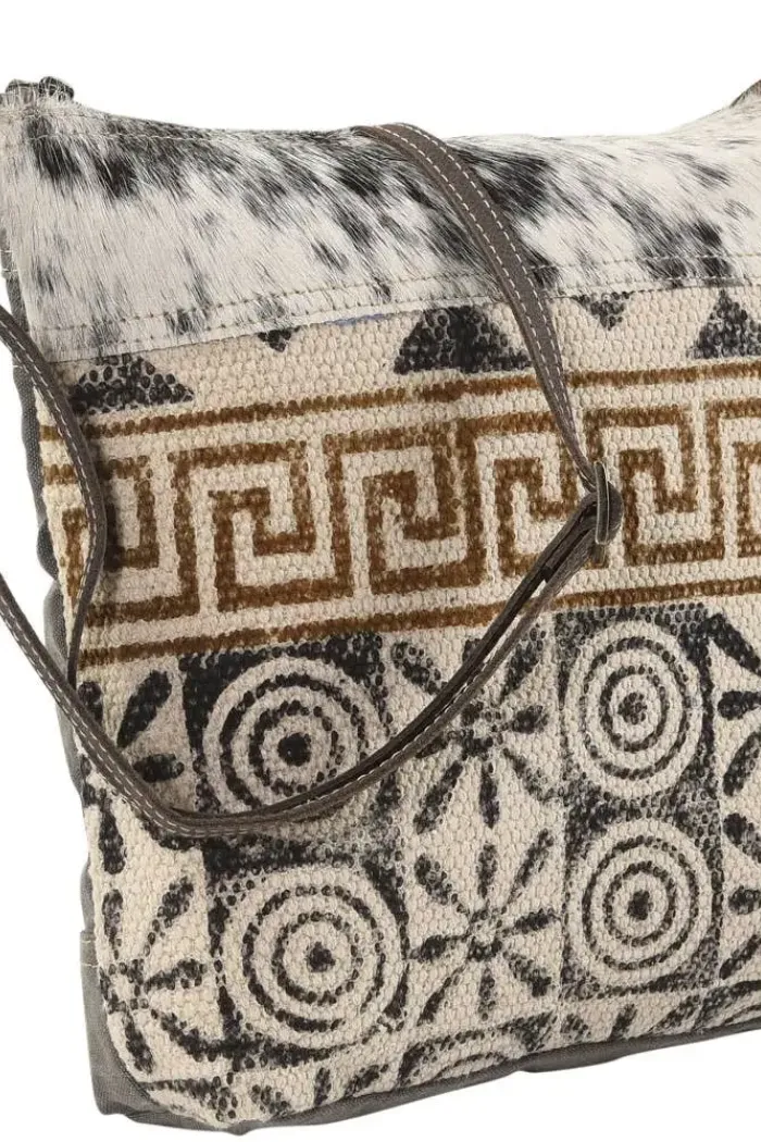 Crossbody with Pattern Rug and Fur