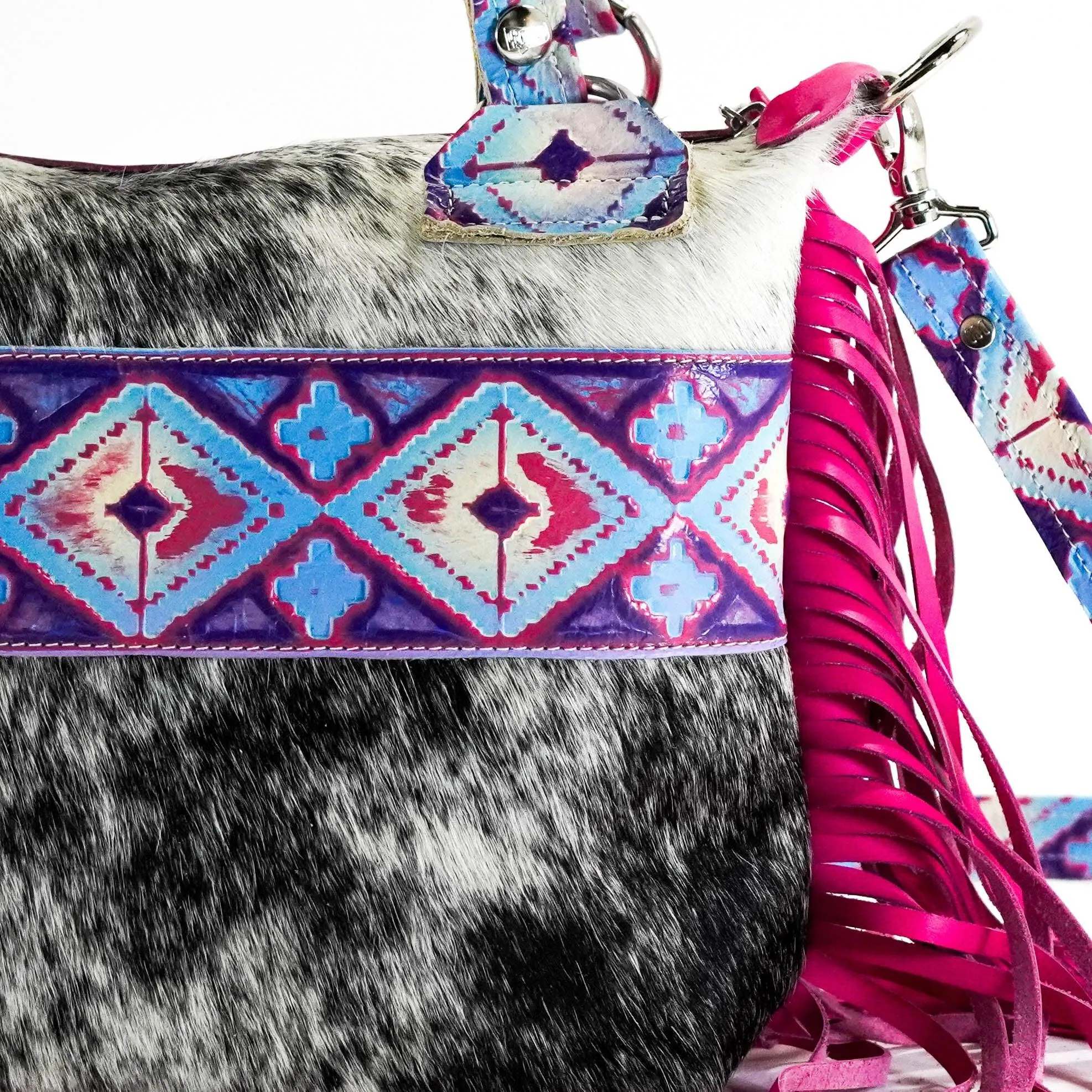 Fancy Annie - Black & White w/ Unicorn Navajo