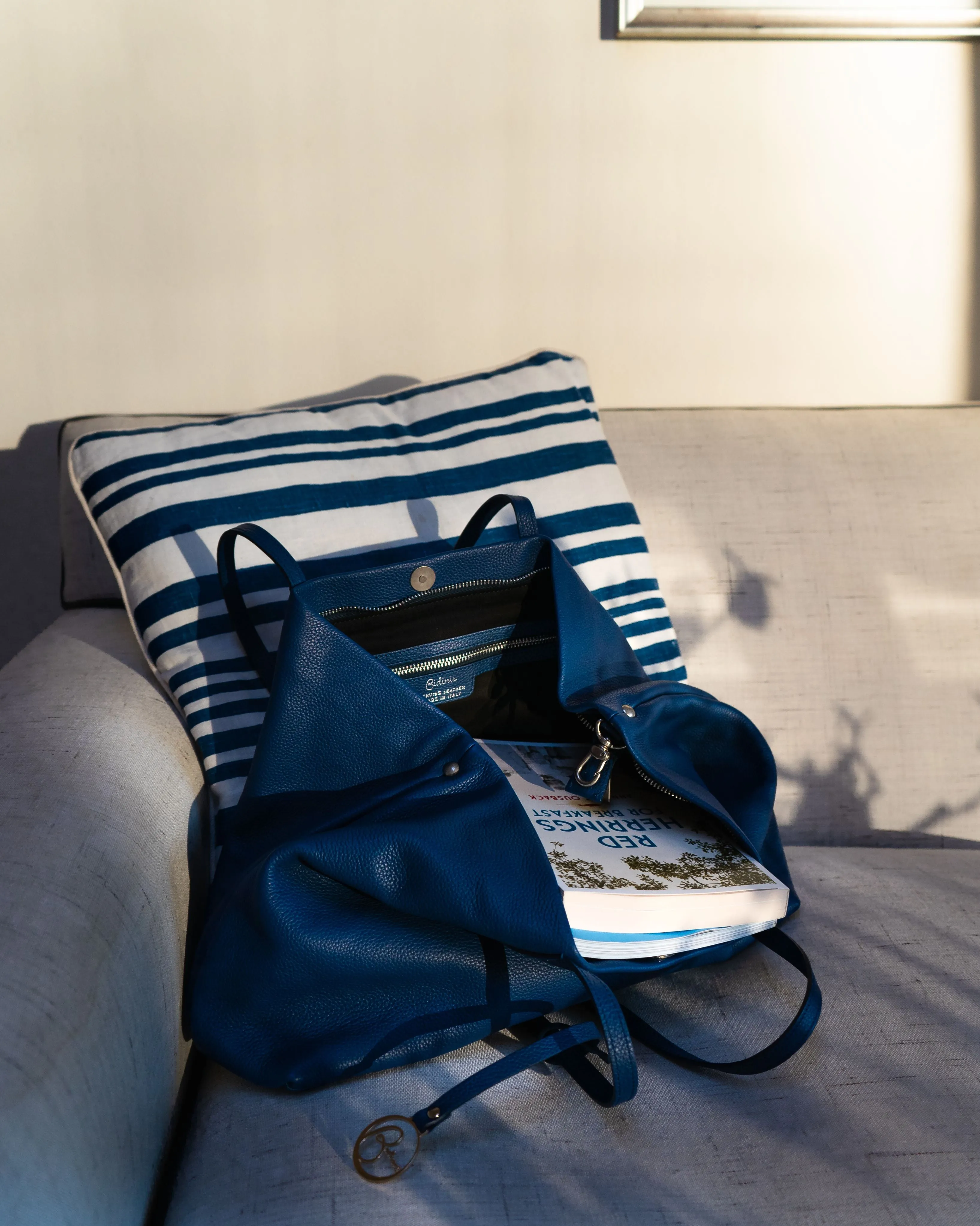 Frida tote leather bag blue denim