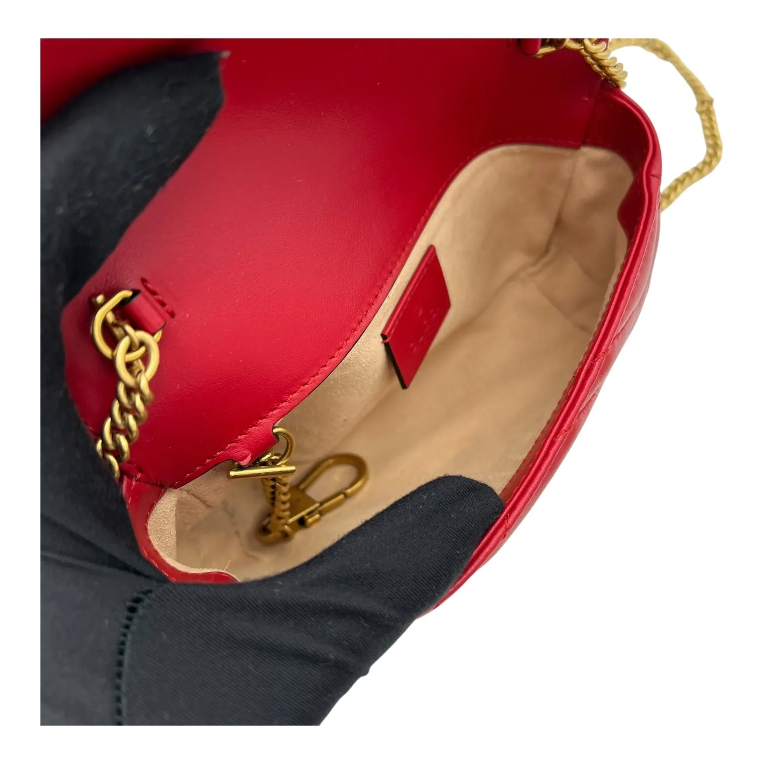 GG Marmont Crossbody Bag Super Mini Red in Calfskin, Gold hardware