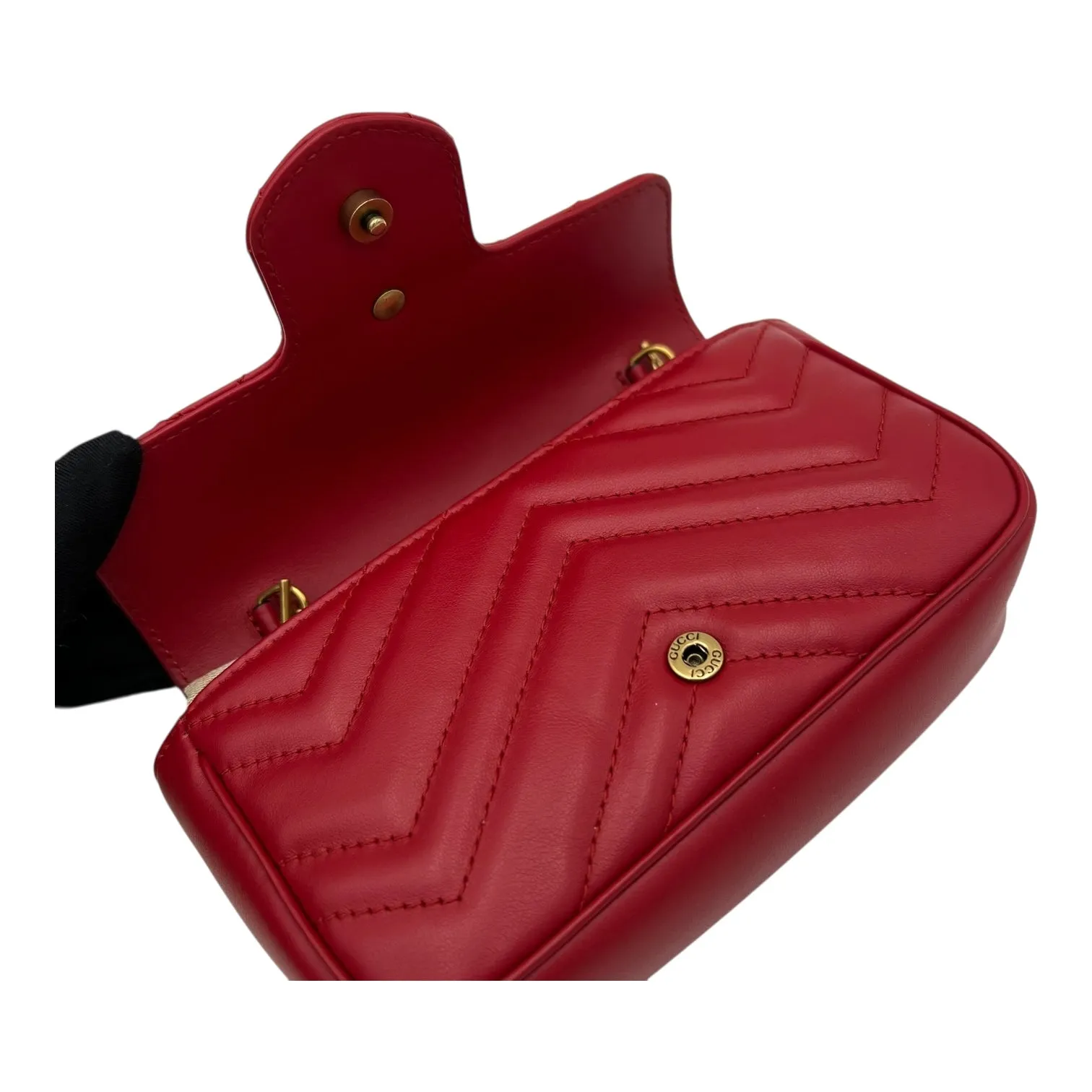 GG Marmont Crossbody Bag Super Mini Red in Calfskin, Gold hardware
