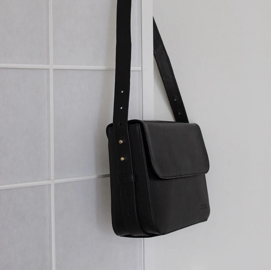 Gina | Classic Leather