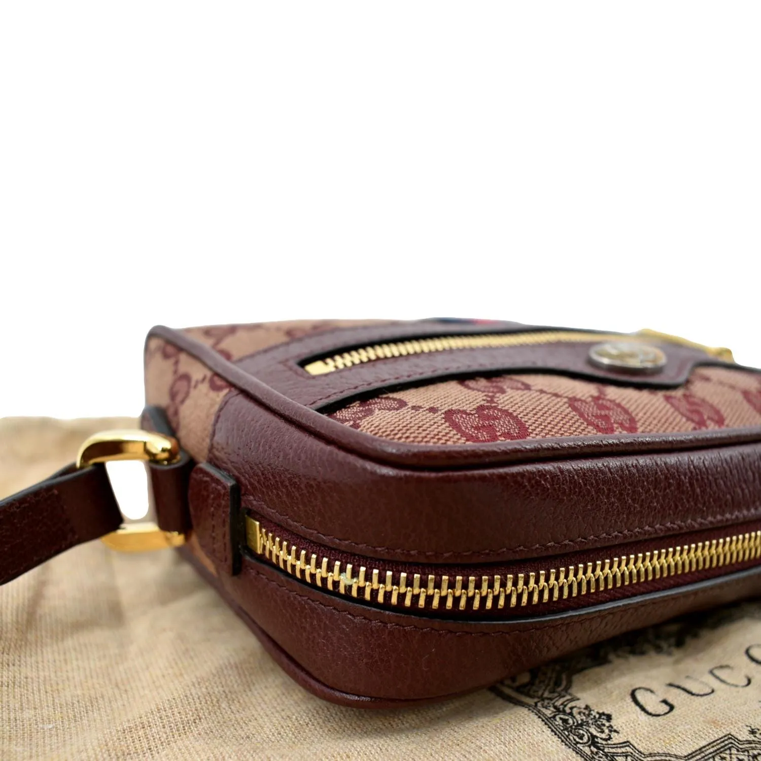 GUCCI Ophidia Mini GG Supreme Crossbody Bag Red 517350