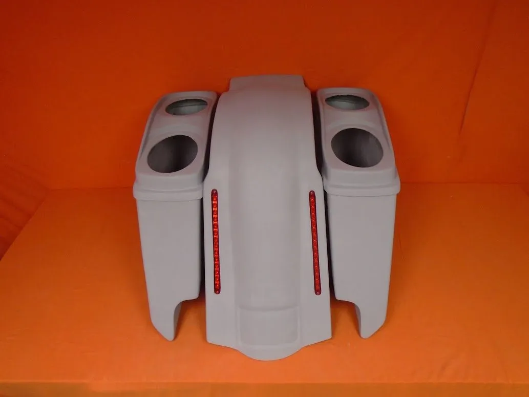 Harley Davidson 5" Heritage Softail Extended Saddlebags Dual 6.5" Speaker Lids   LED Fender Dual Cutouts