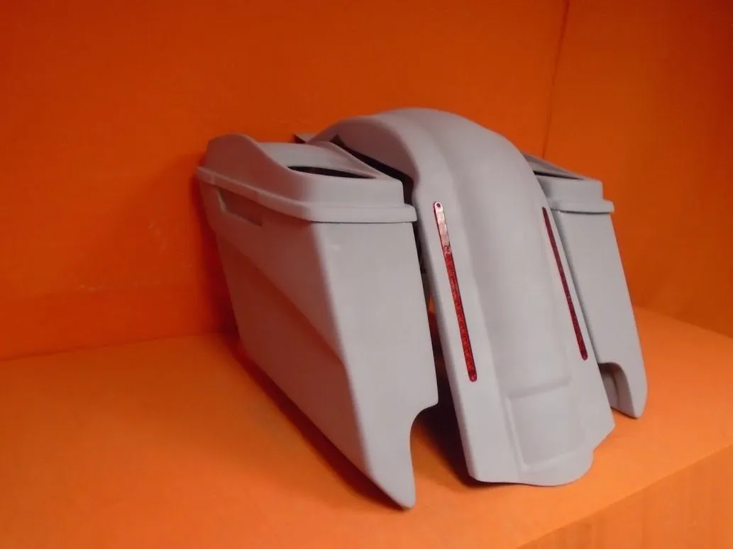 Harley Davidson 5" Heritage Softail Extended Saddlebags Dual 6.5" Speaker Lids   LED Fender Dual Cutouts