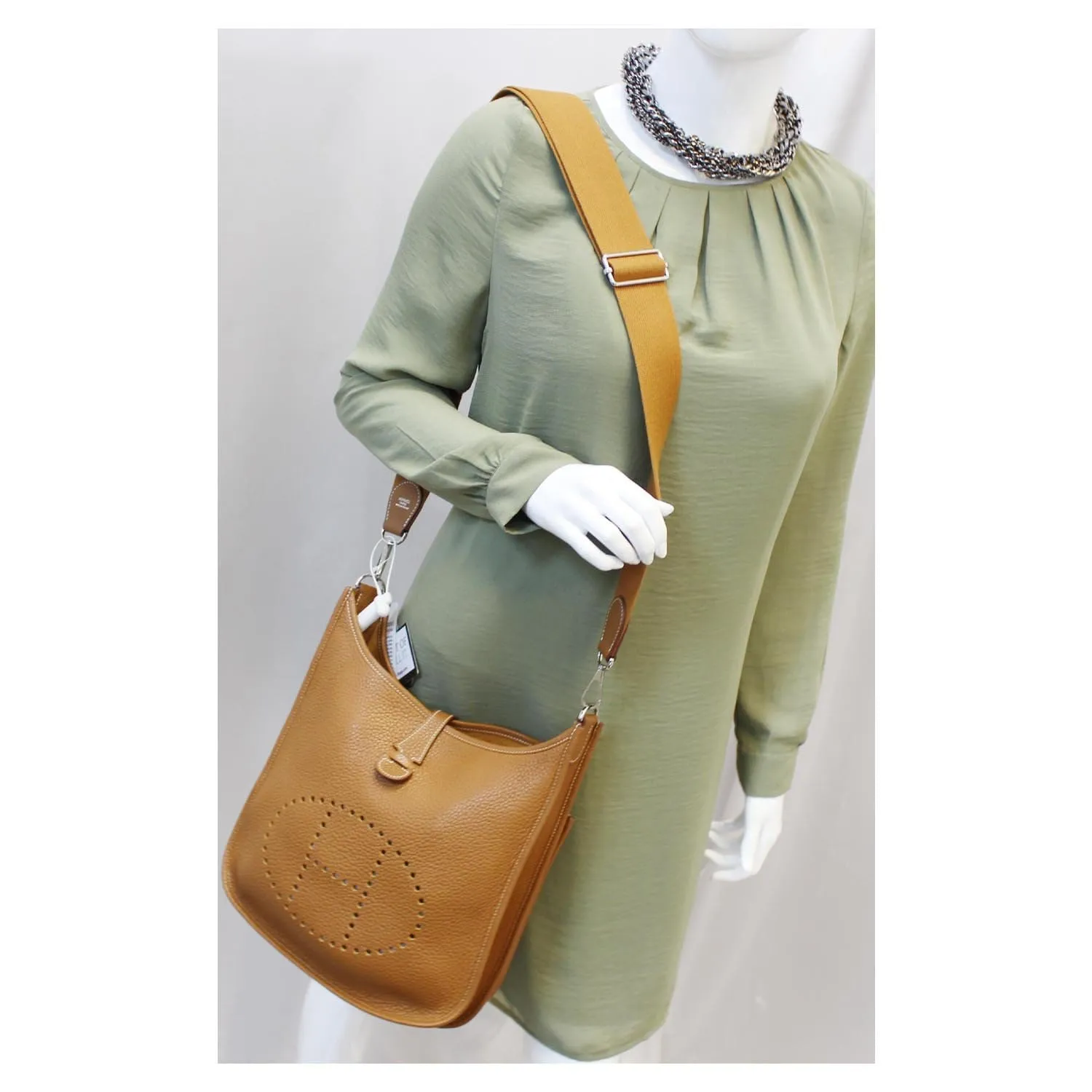 HERMES Evelyne PM III Clemence Leather Shoulder Crossbody Bag Gold