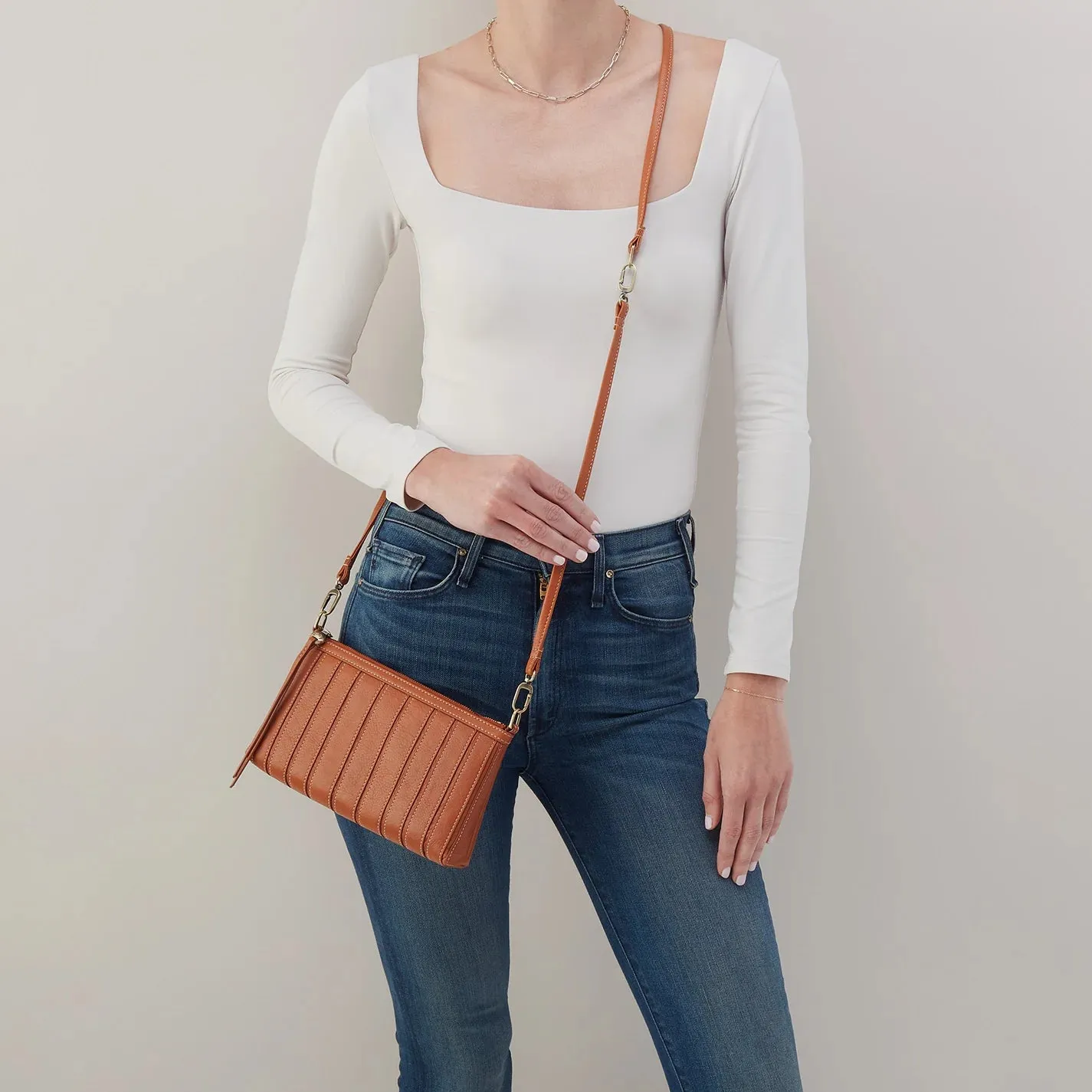 Hobo Darcy Crossbody Burnished Caramel