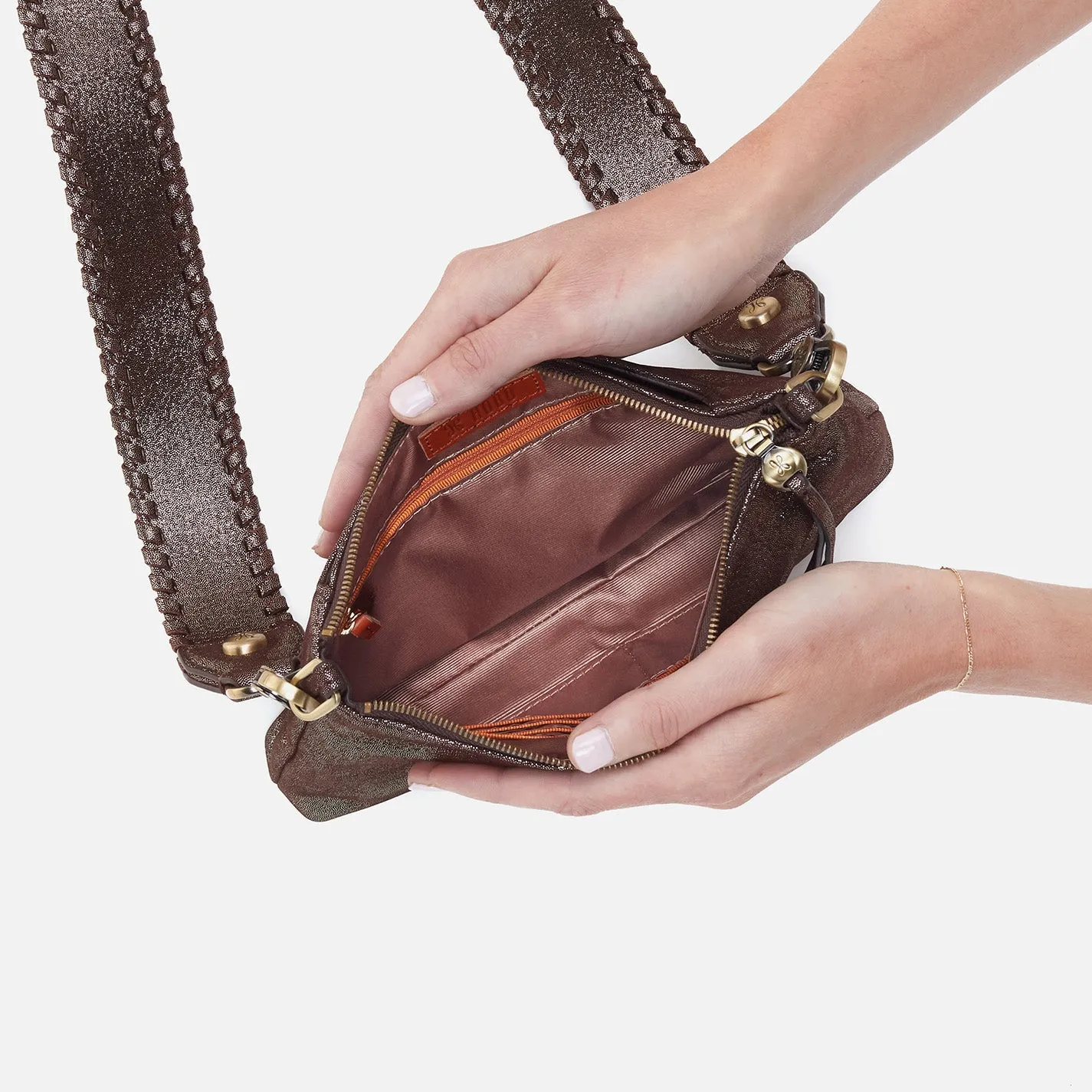 Hobo Darcy Crossbody