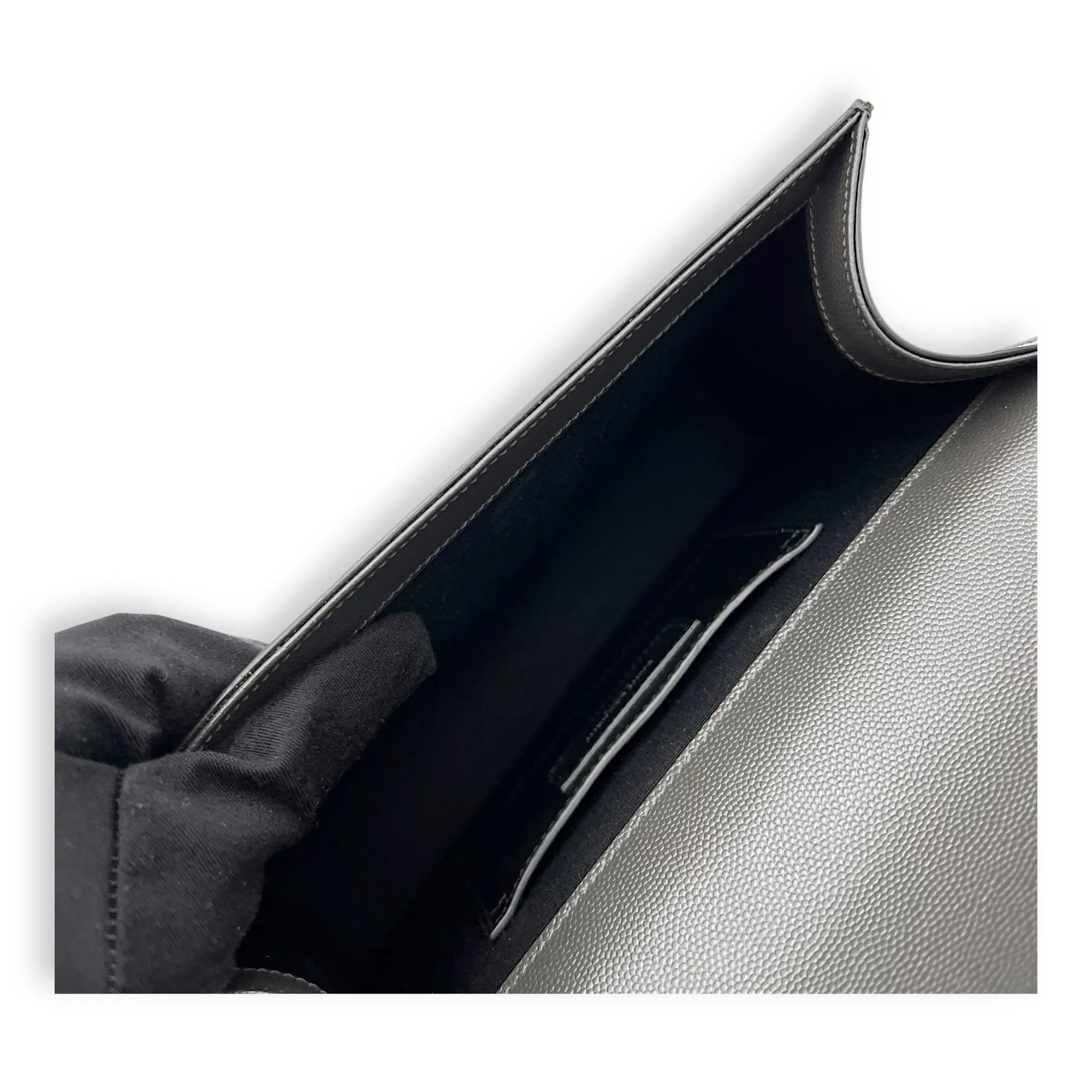 Kate Crossbody Bag Black in Caviar Leather, so black hardware