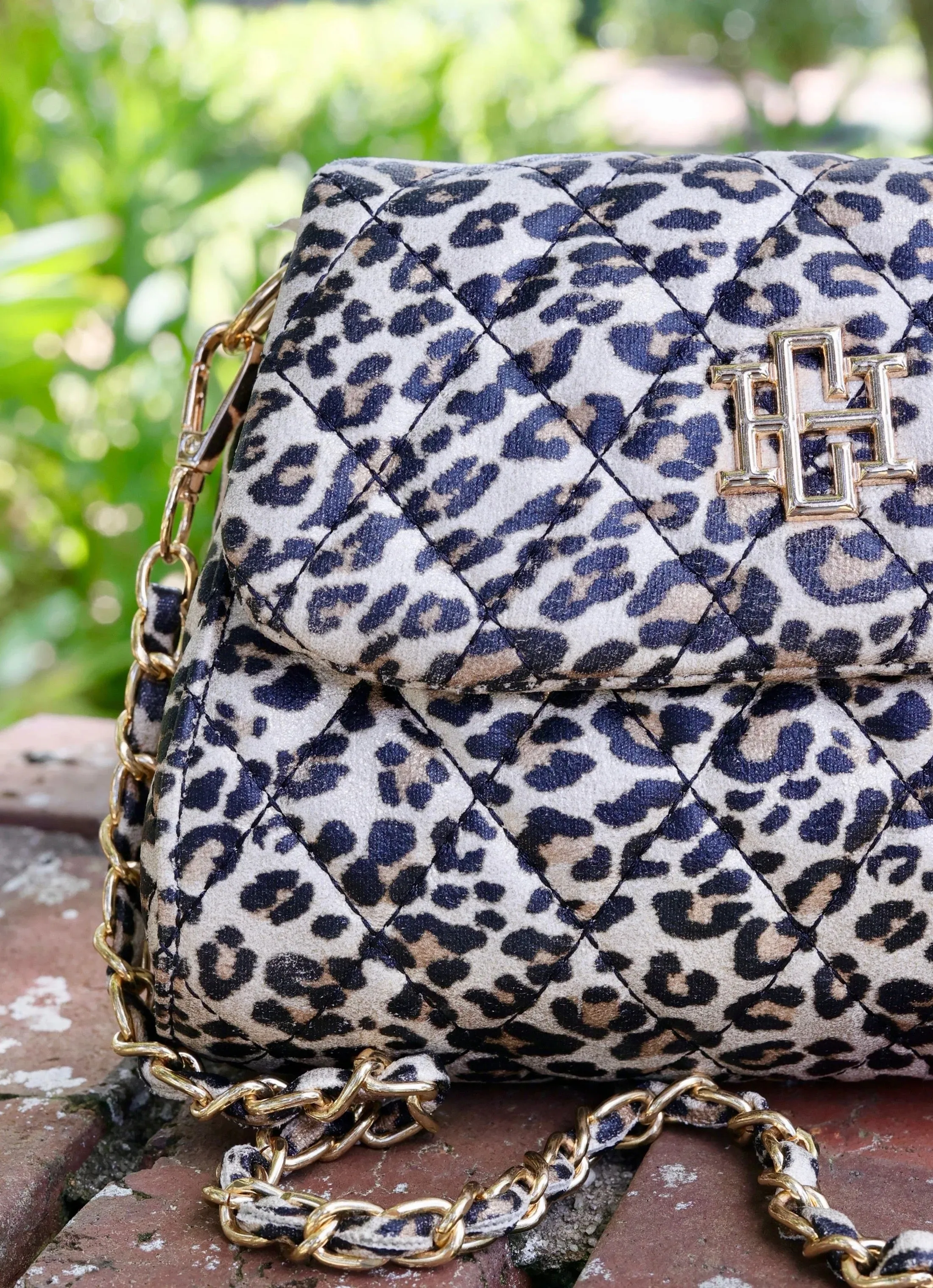 KYLIE CROSSBODY-SPOTTED DQ