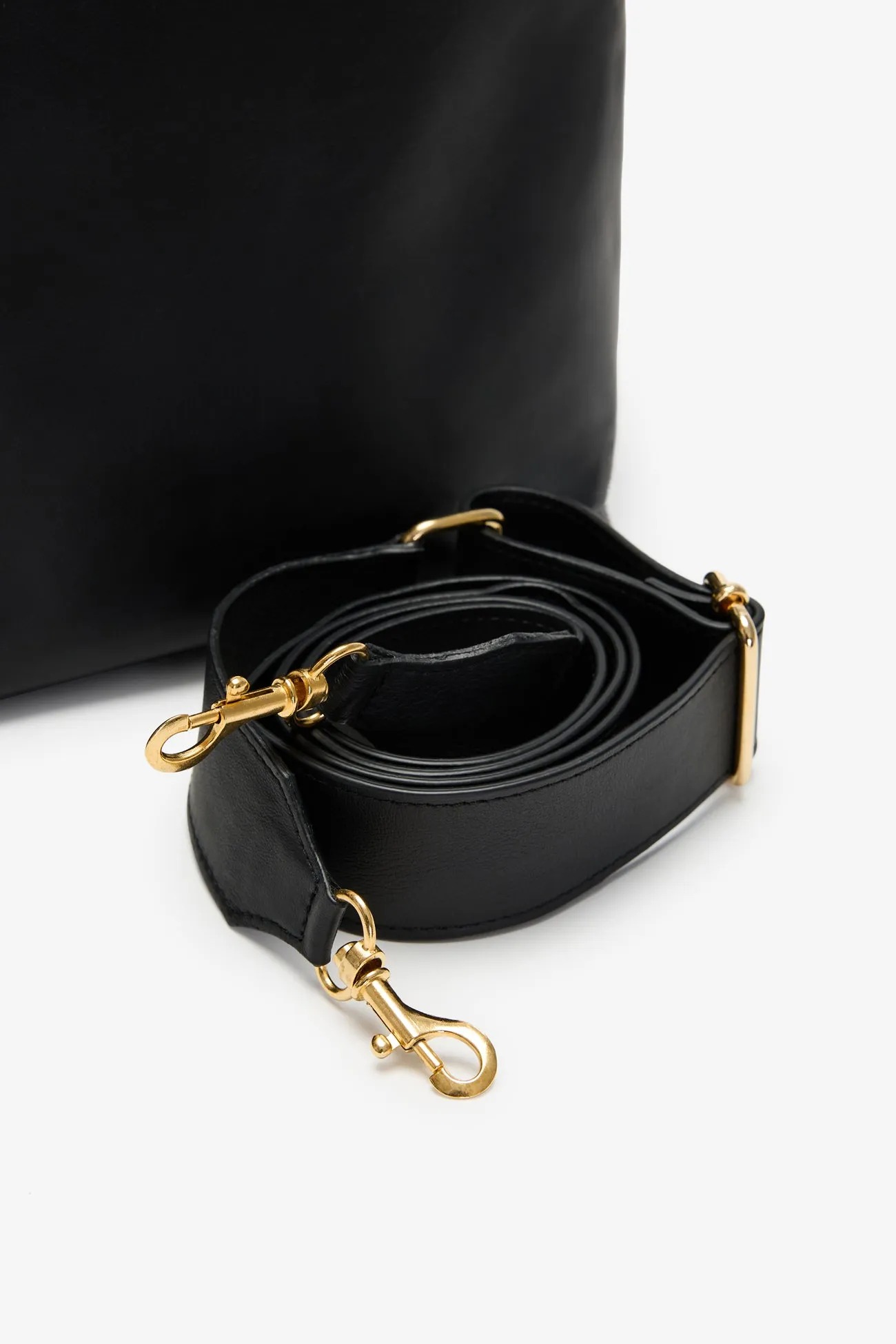 Laci Oversized Tote
