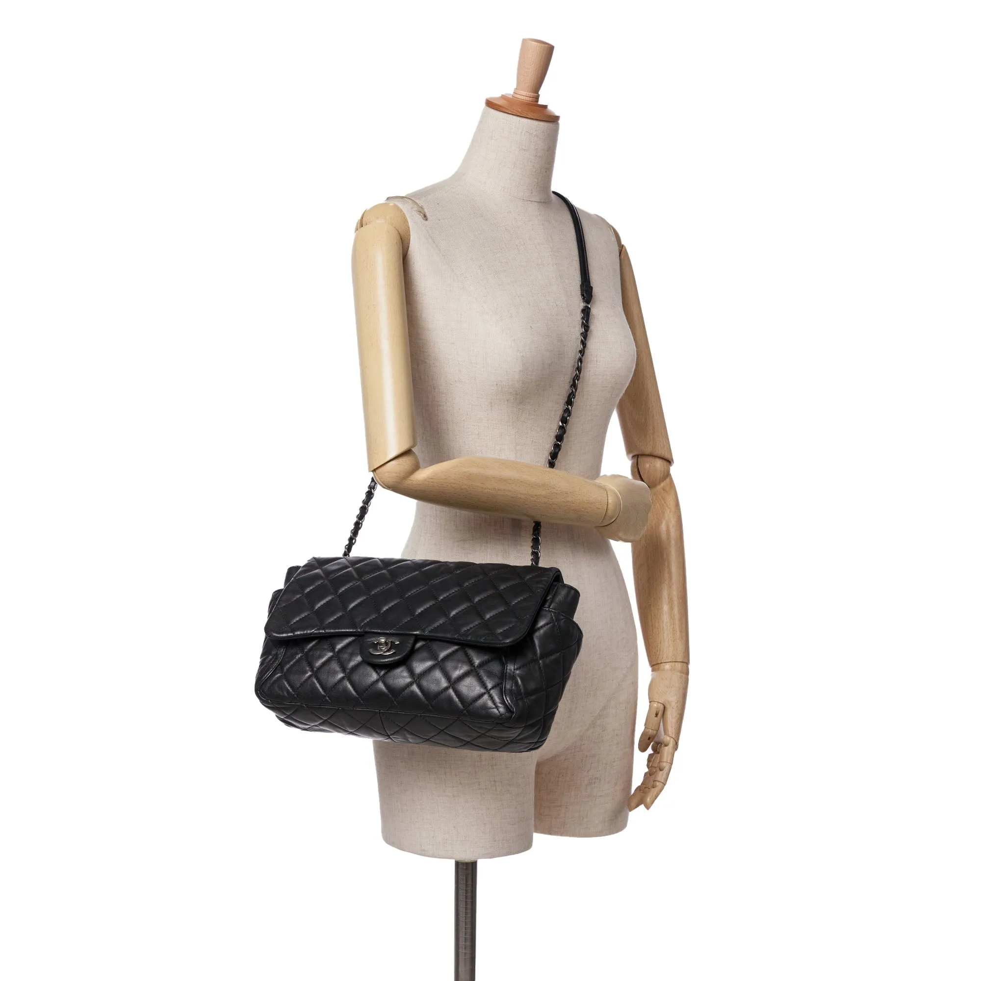 Large Quilted Lambskin Around Pockets Flap