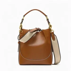 Liza | Elegant Shoulder Bag with Versatile Carry Options