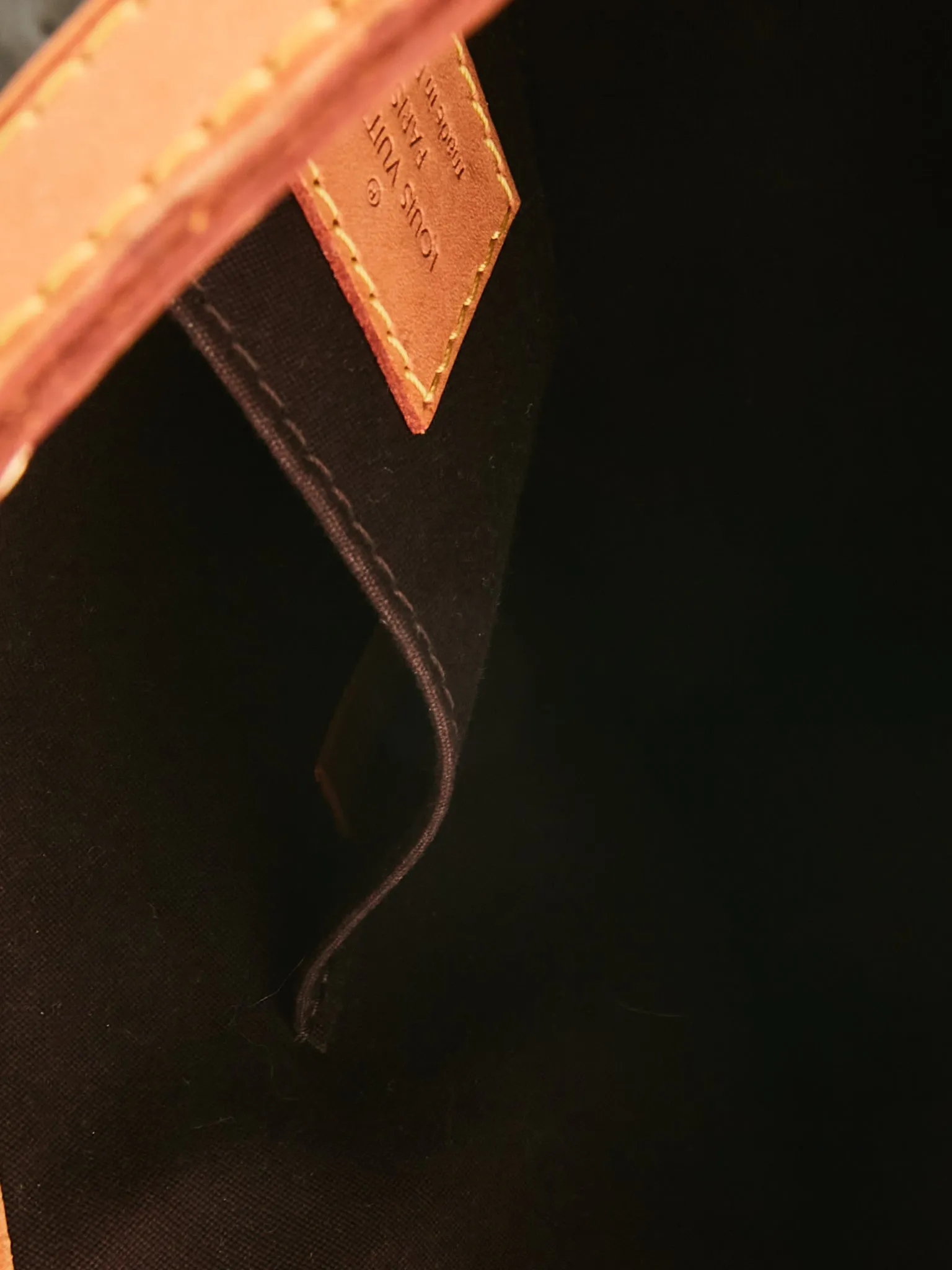 Louis Vuitton Amarante Vernis Roxbury Drive Bag