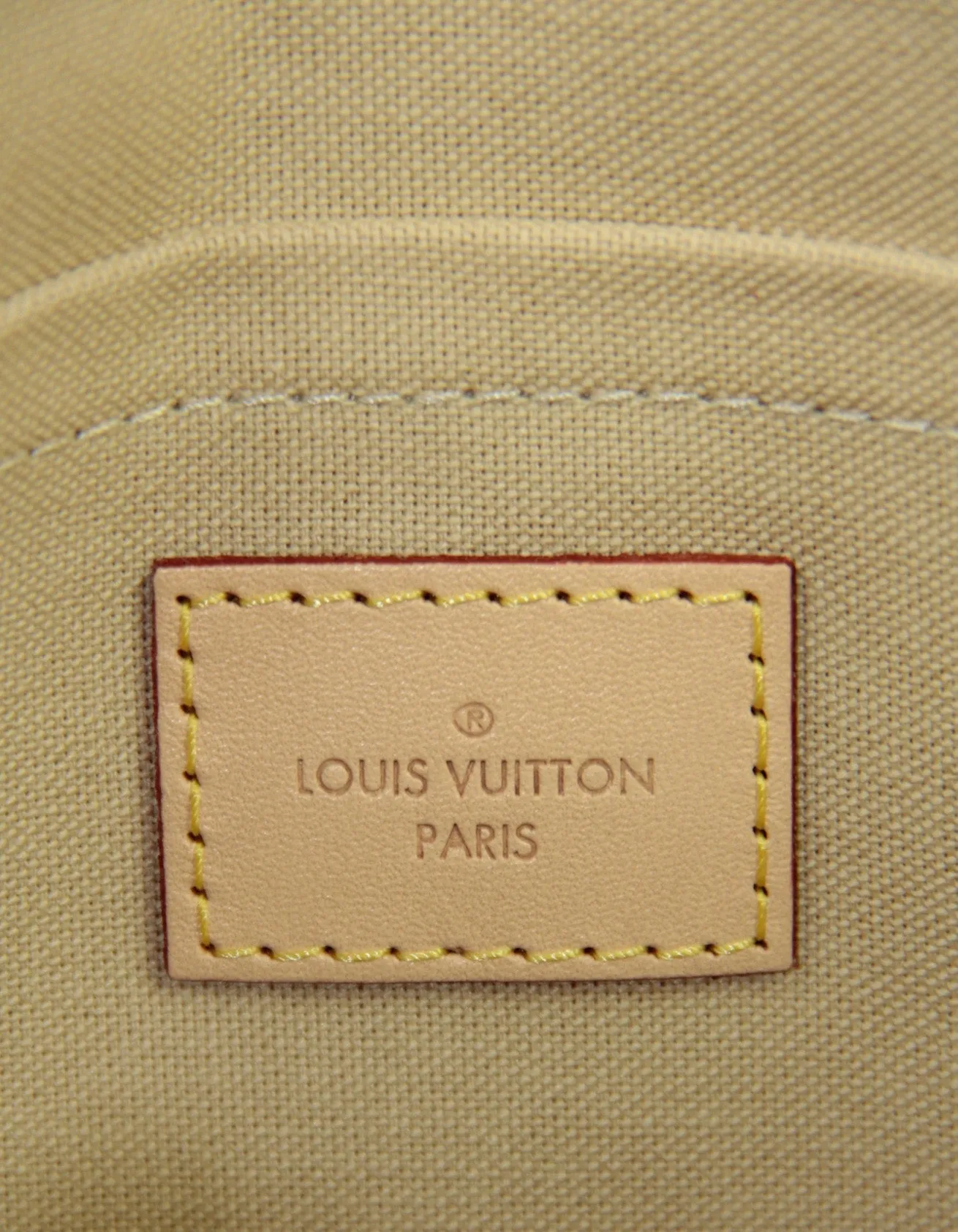 Louis Vuitton Damier Azur Favorite MM Crossbody