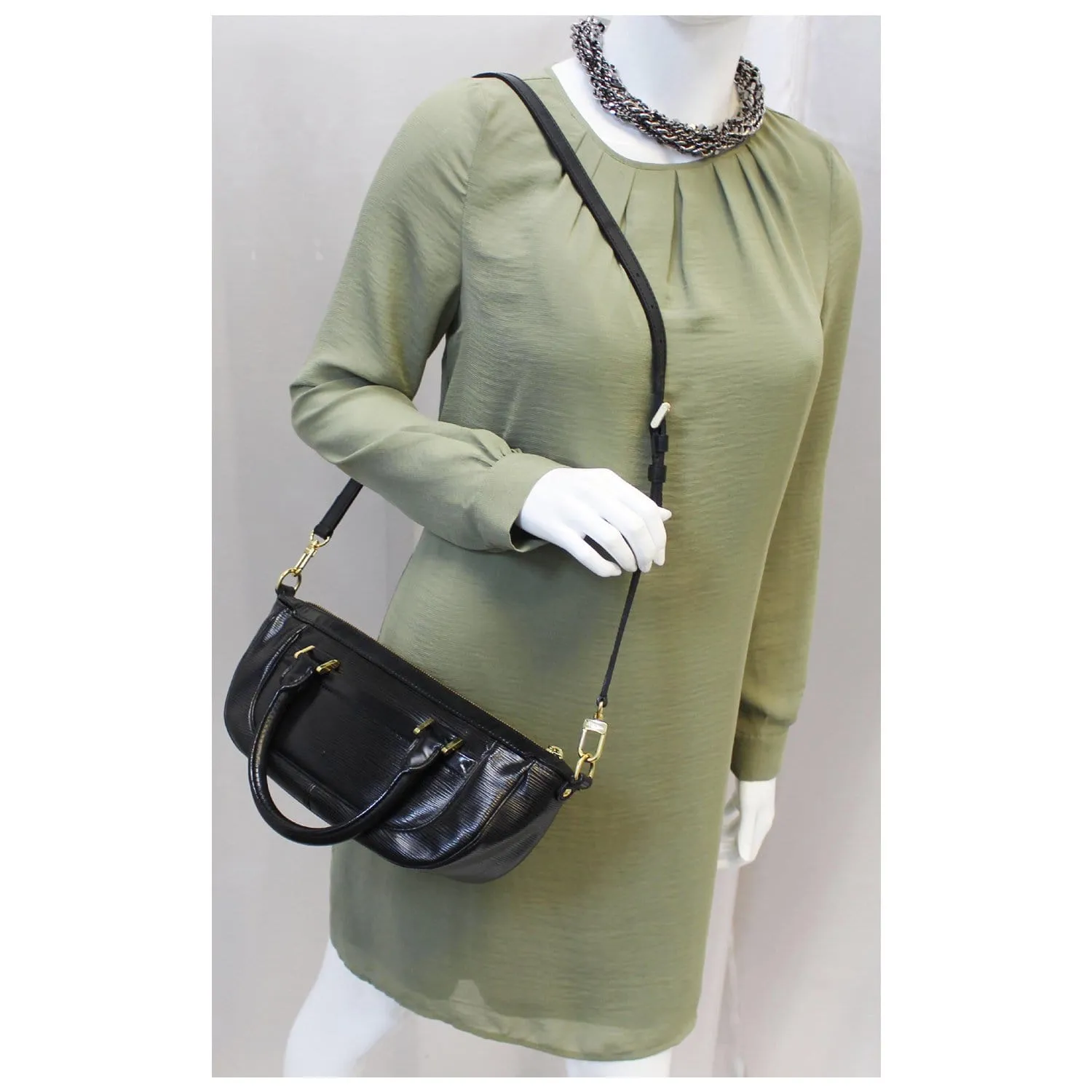 LOUIS VUITTON Dhanura Black Epi Leather Bag Shoulder Handbag - 25% OFF
