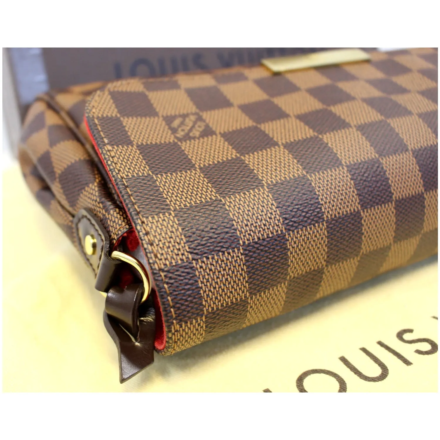 LOUIS VUITTON Favorite MM Damier Ebene Crossbody Bag