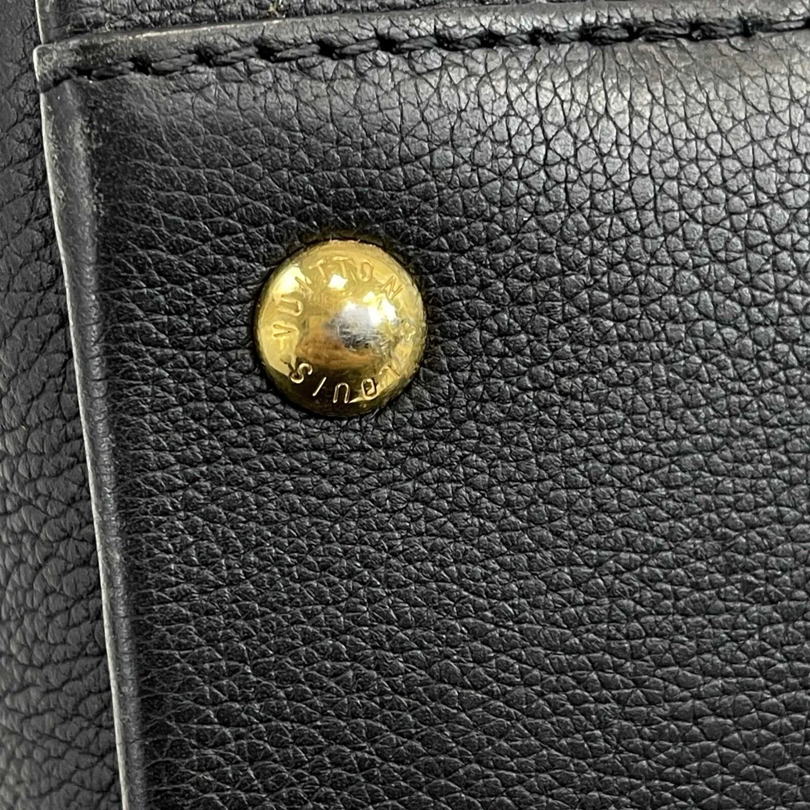 Louis Vuitton - LockMeTo - Black Leather Top Handle w/ Shoulder Strap