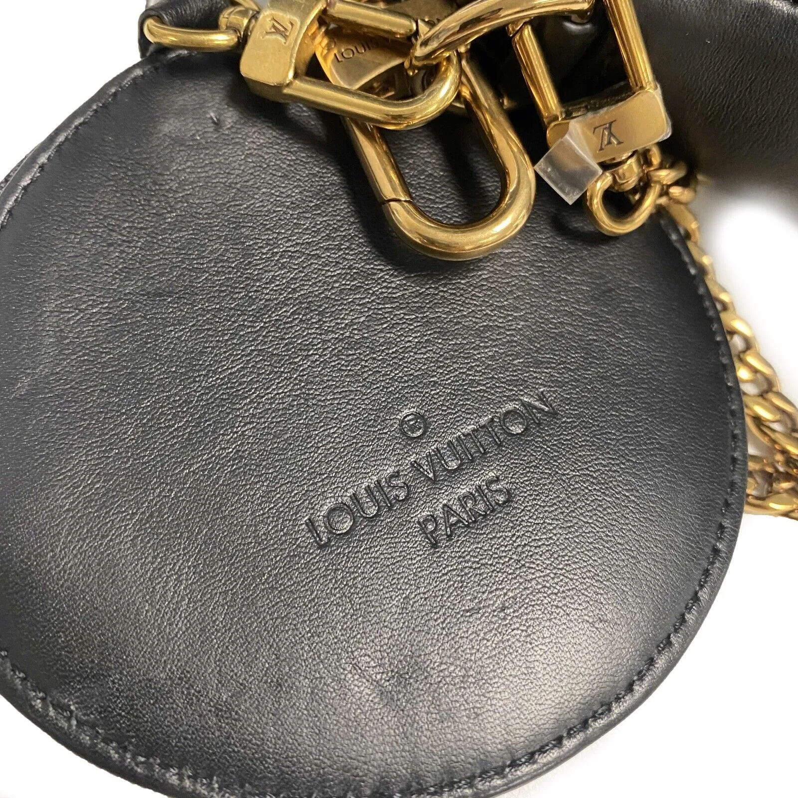 Louis Vuitton - LV - New Wave Multi Pochette Quilted Leather Black Crossbody
