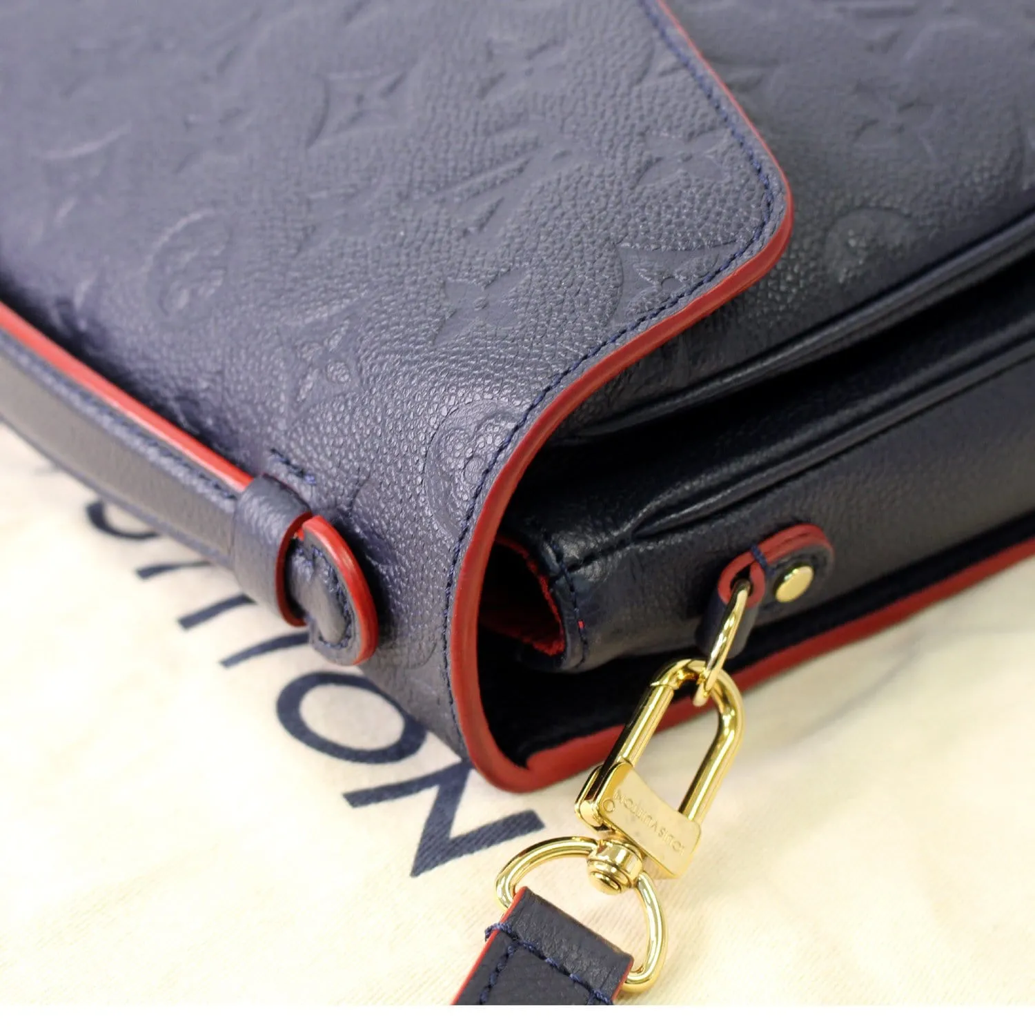LOUIS VUITTON Metis Pochette Empreinte Leather Crossbody Bag Blue