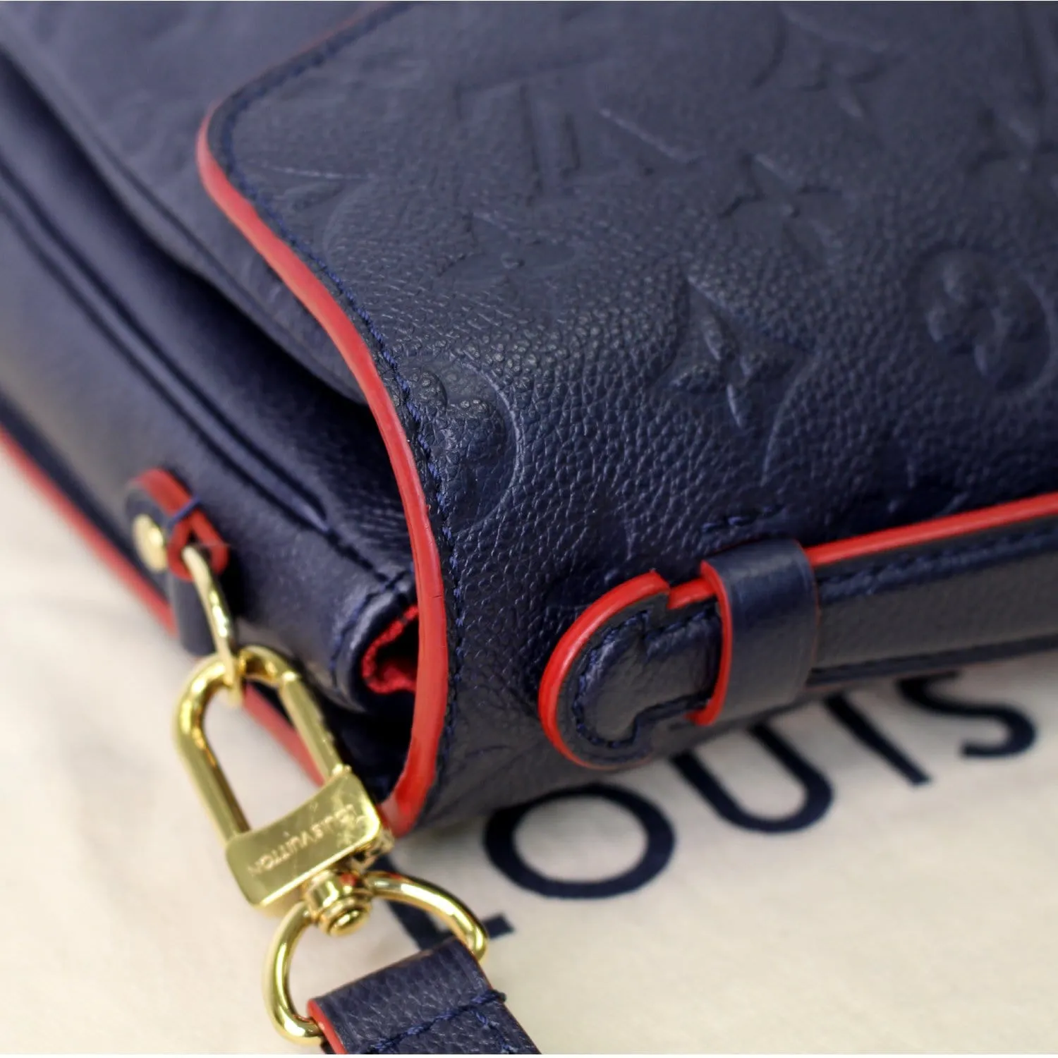 LOUIS VUITTON Metis Pochette Empreinte Leather Crossbody Bag Blue