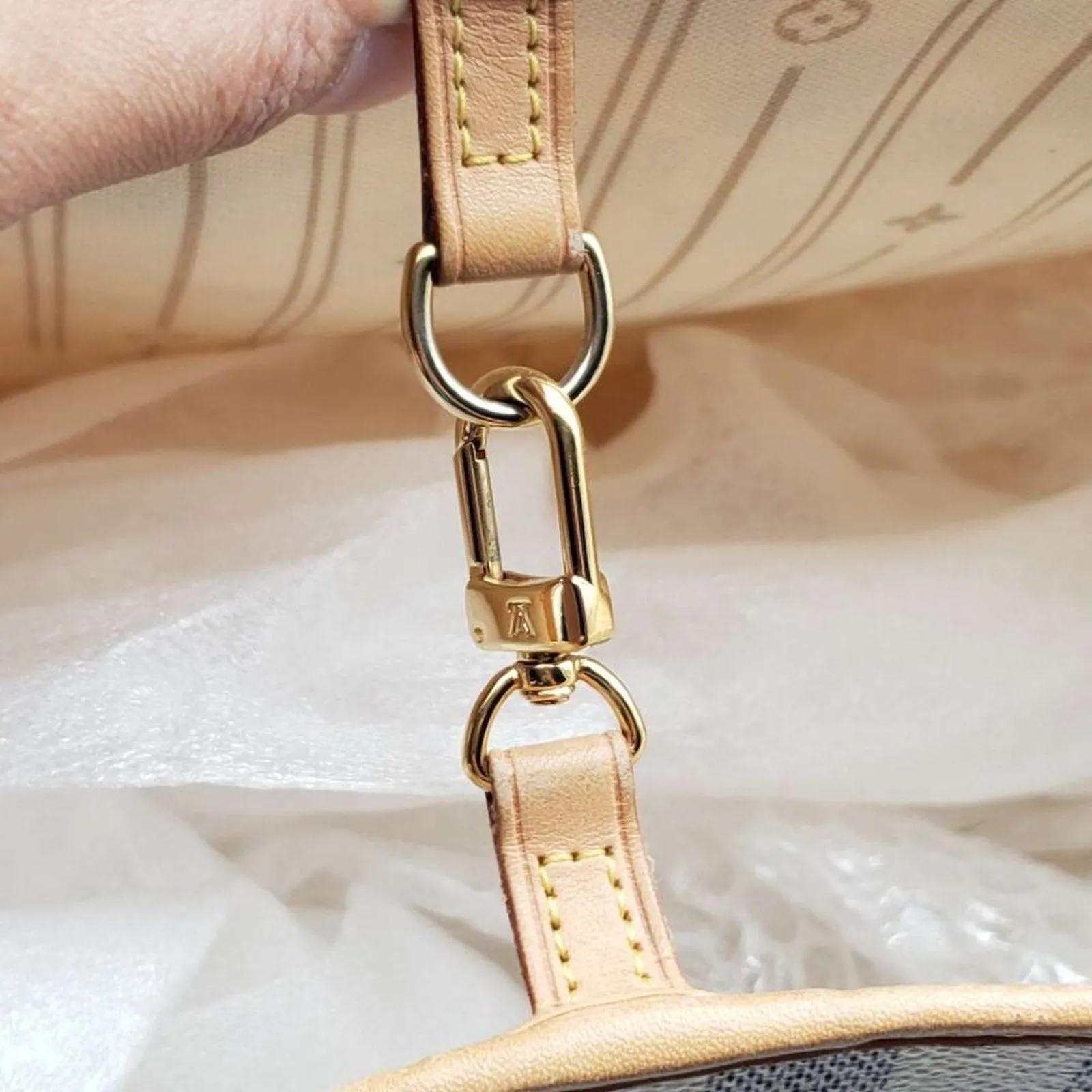 Louis Vuitton Neverfull GM Brown Monogram Canvas Shoulder Bag