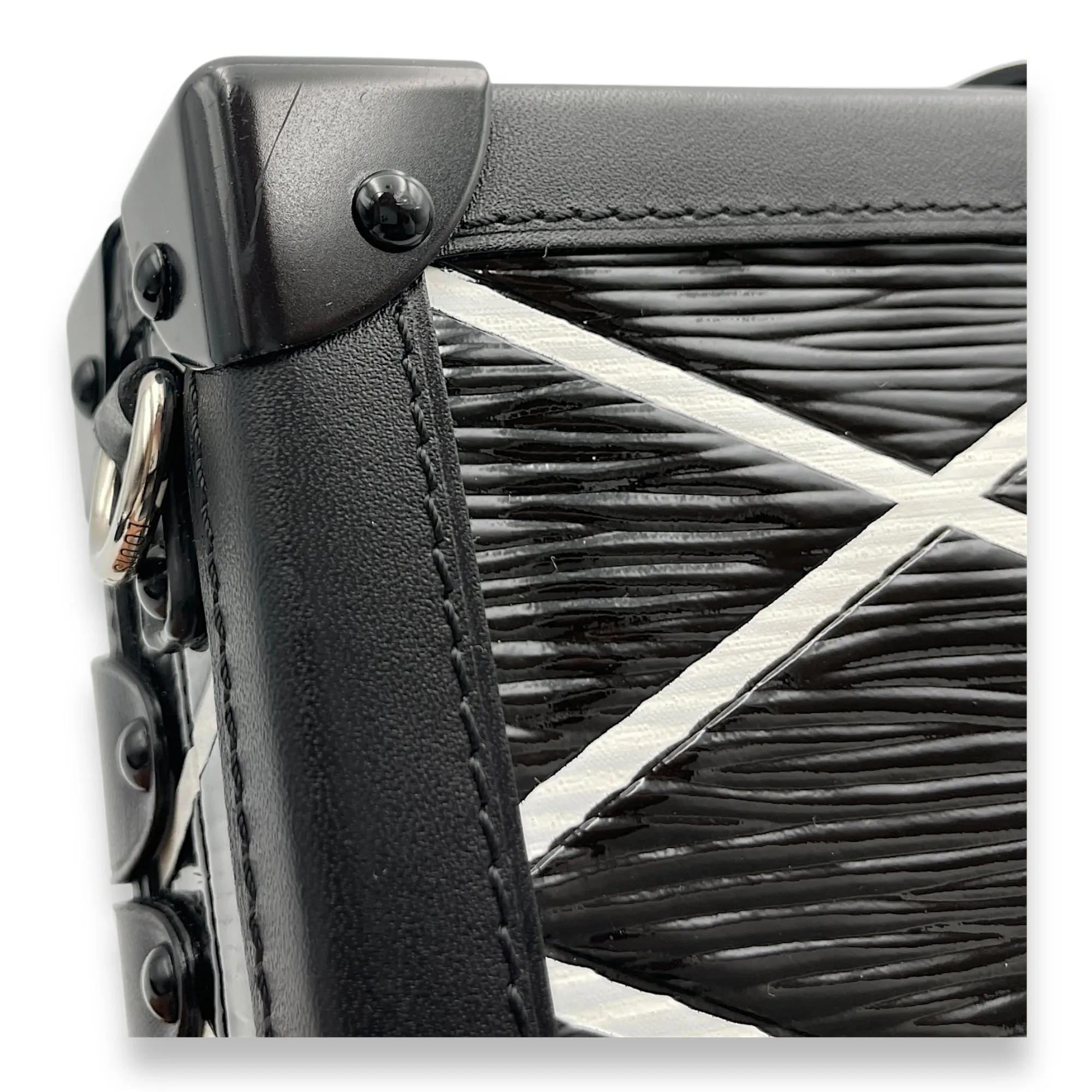 Malletage Petite Malle 19x12x5cm Black Crossbody Bag in Epi Leather, 2-Tone hardware