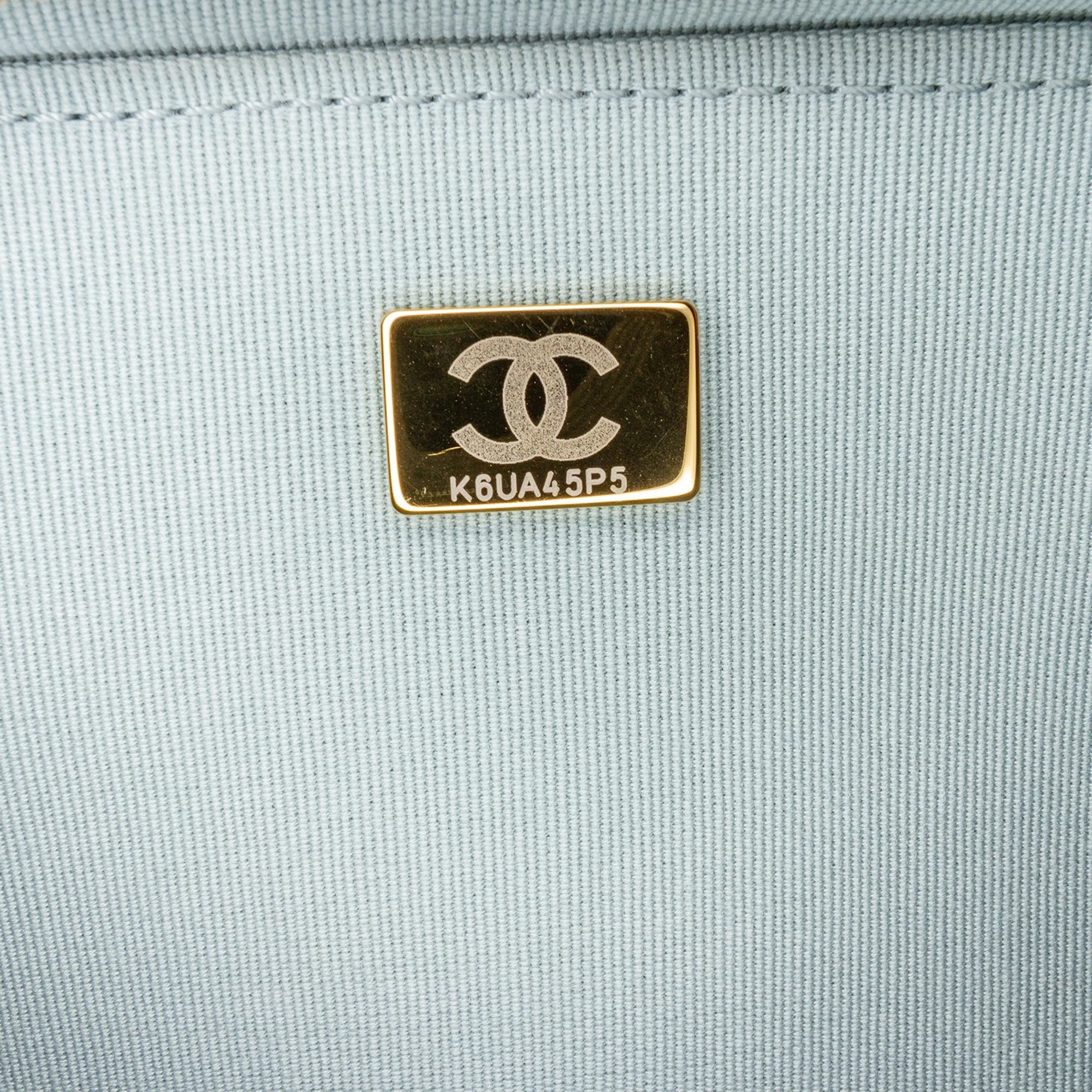 Mini Caviar Like a Wallet Flap