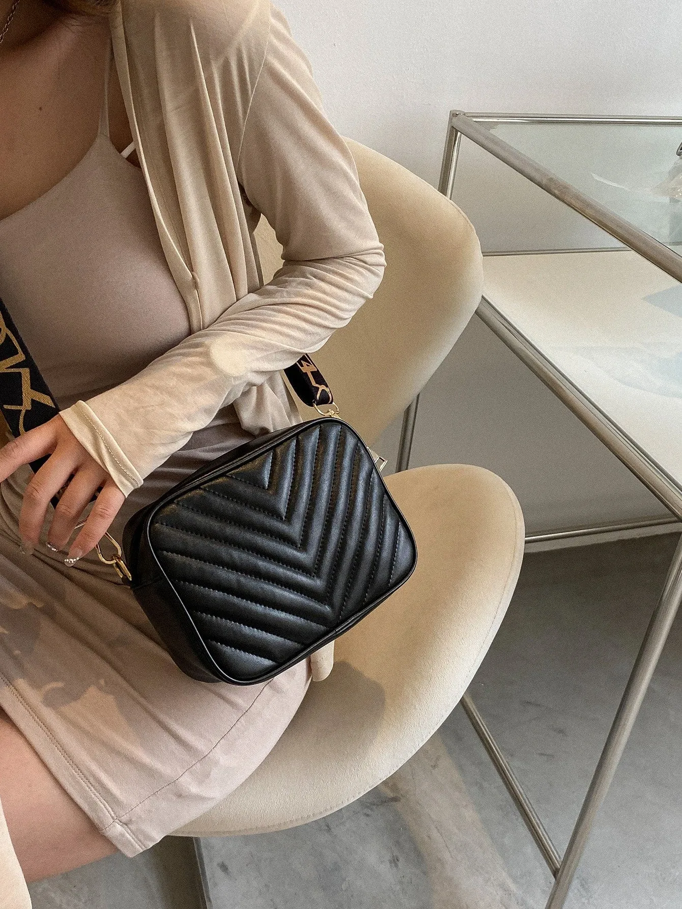 Mini Chevron Detail Square Bag - Black