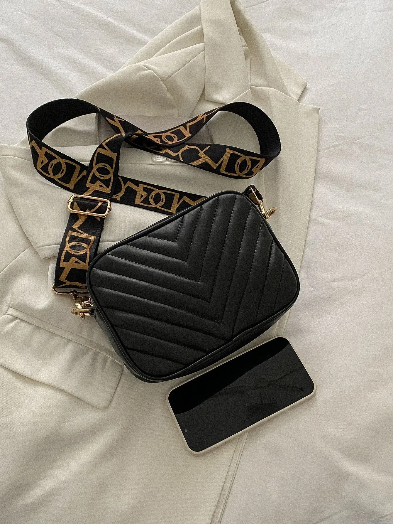 Mini Chevron Detail Square Bag - Black