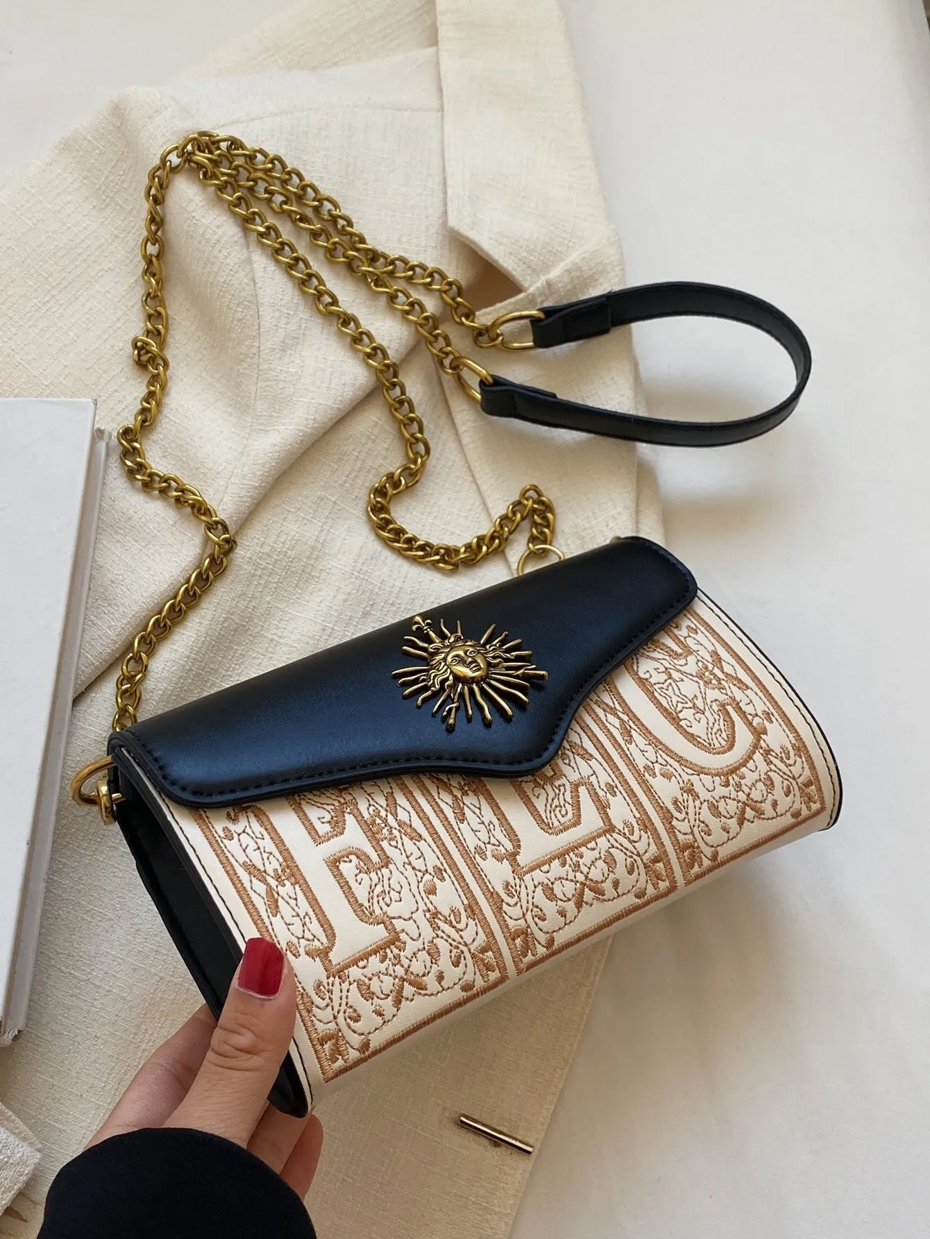 Mini Letter Embroidery Metal Decor Flap Square Bag - Black